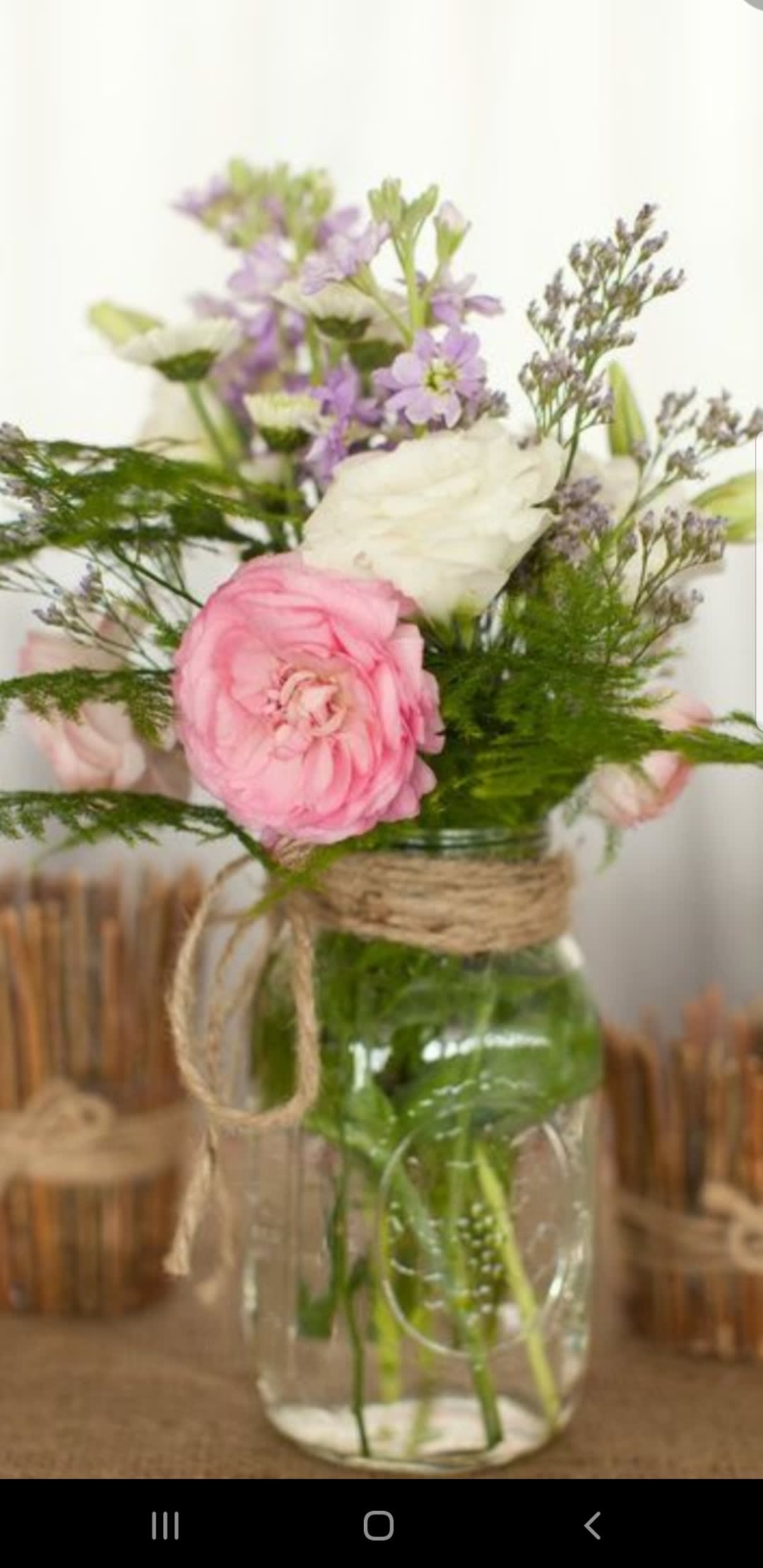 Flower Subscription 3 months - Enjoy a mixed arrangement in a mason jar delived once a month for 3 months