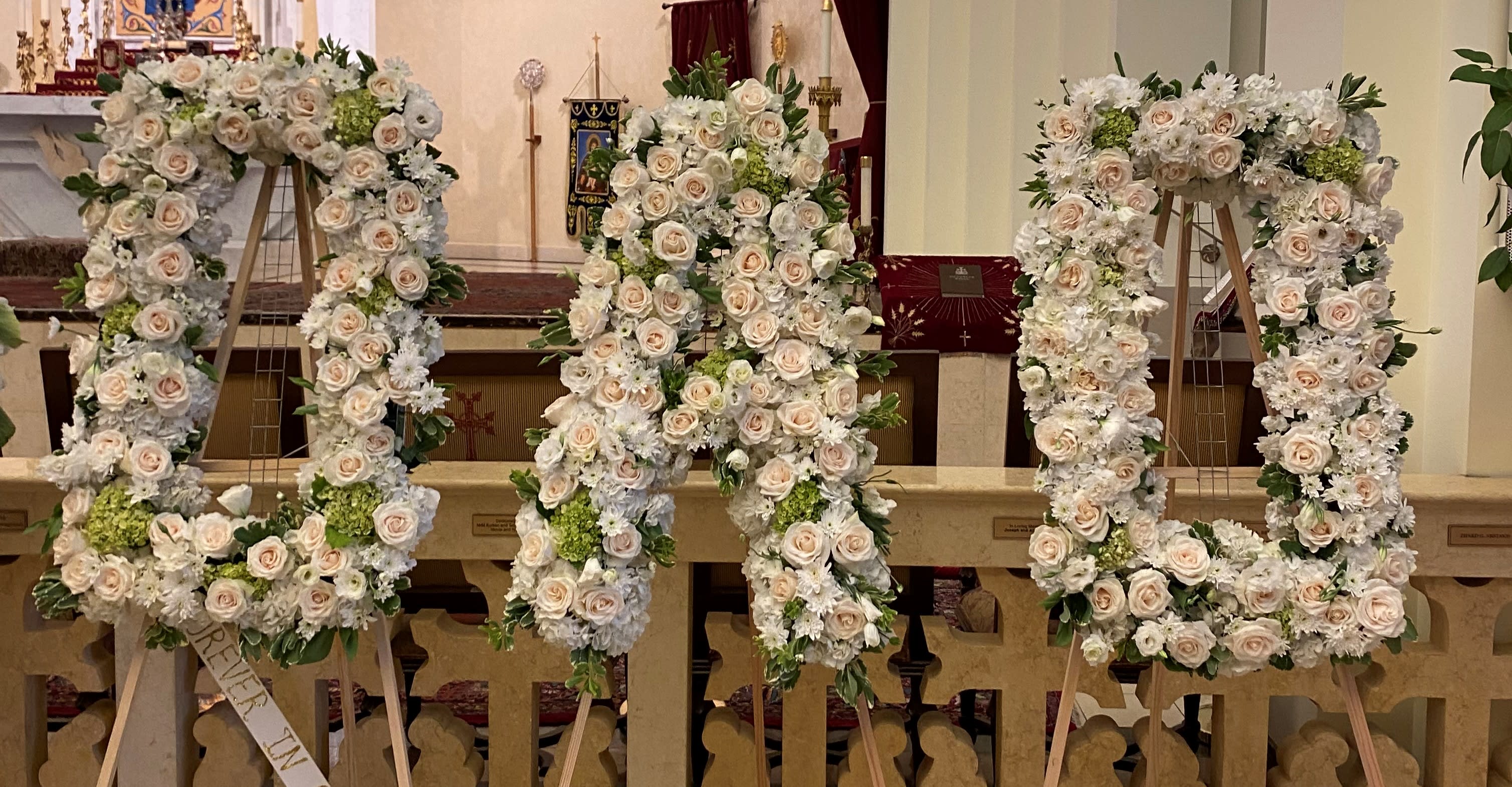 DAD/MOM 3 Piece - This beautiful set comes with 3 Sprays customized for either Mom or Dad. Includes beautiful cream Roses and a variety of other Flowers this brings sunshine for Eternity.  Note: Other color options available, please specify in special instructions section