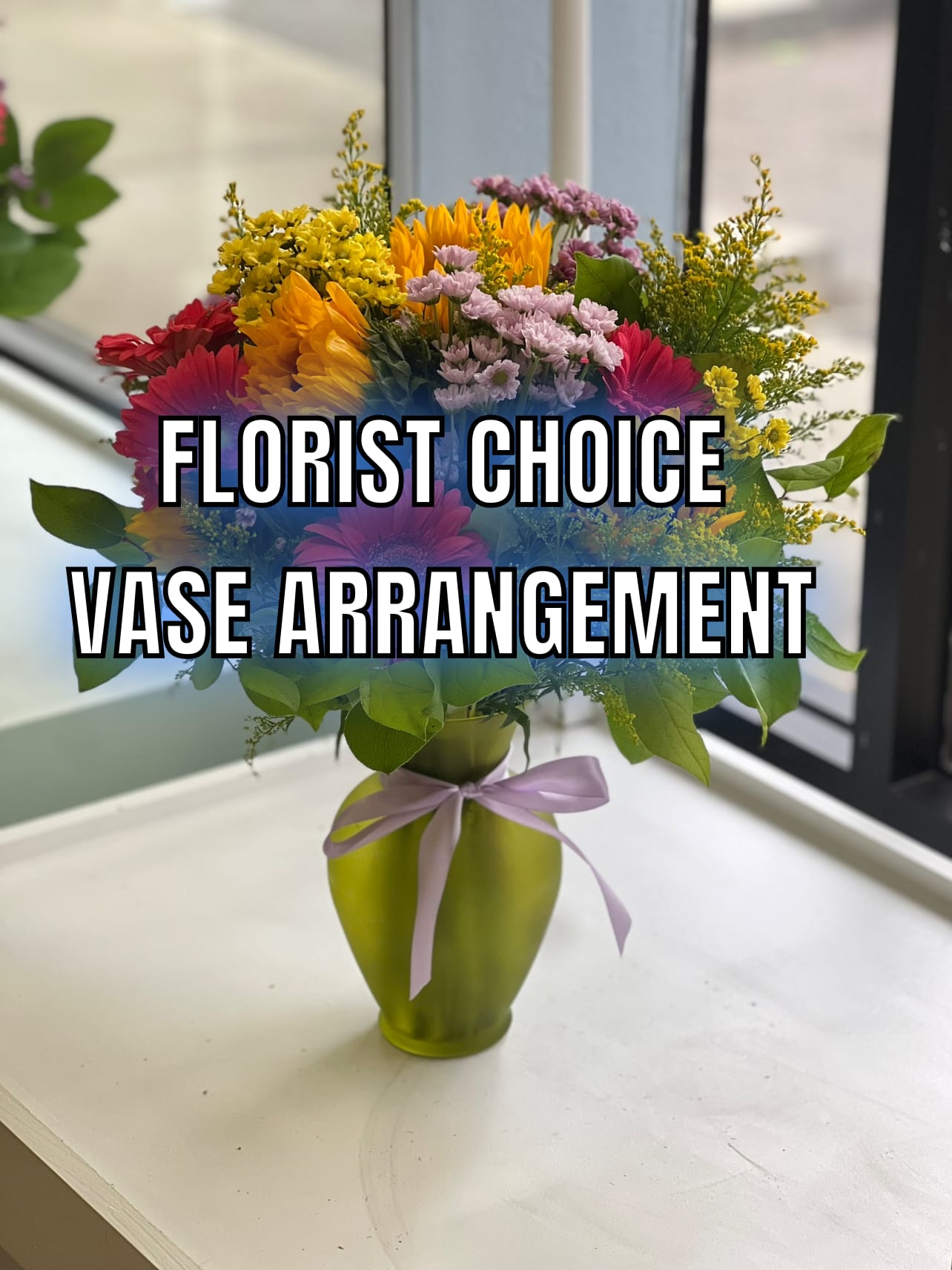 Florist Choice Vase Arrangement - Florist Choice arrangement If there is anything specific you would like you can add it in the special comments and i will try my best to be able to get exactly what you would like. 
