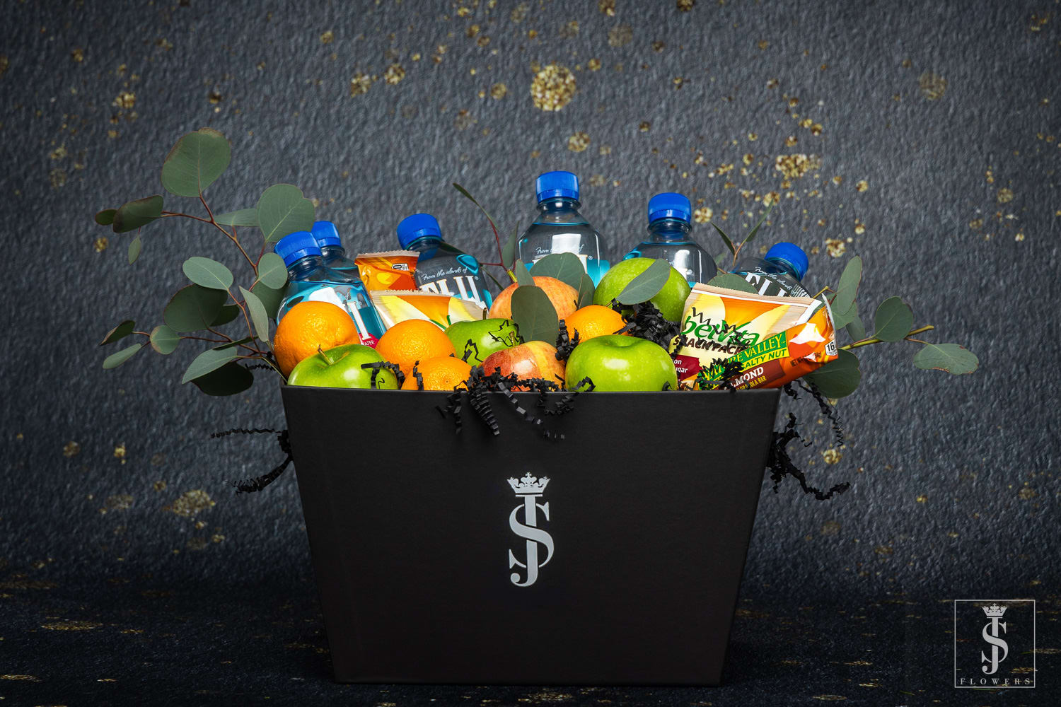 Heart Healthy snack basket  - This snack basket is great for business partners, friends, family, or your special someone. This snack basket includes an assortment of fruit, granola bars, nutritious wholegrain cookies, and bottled water.
