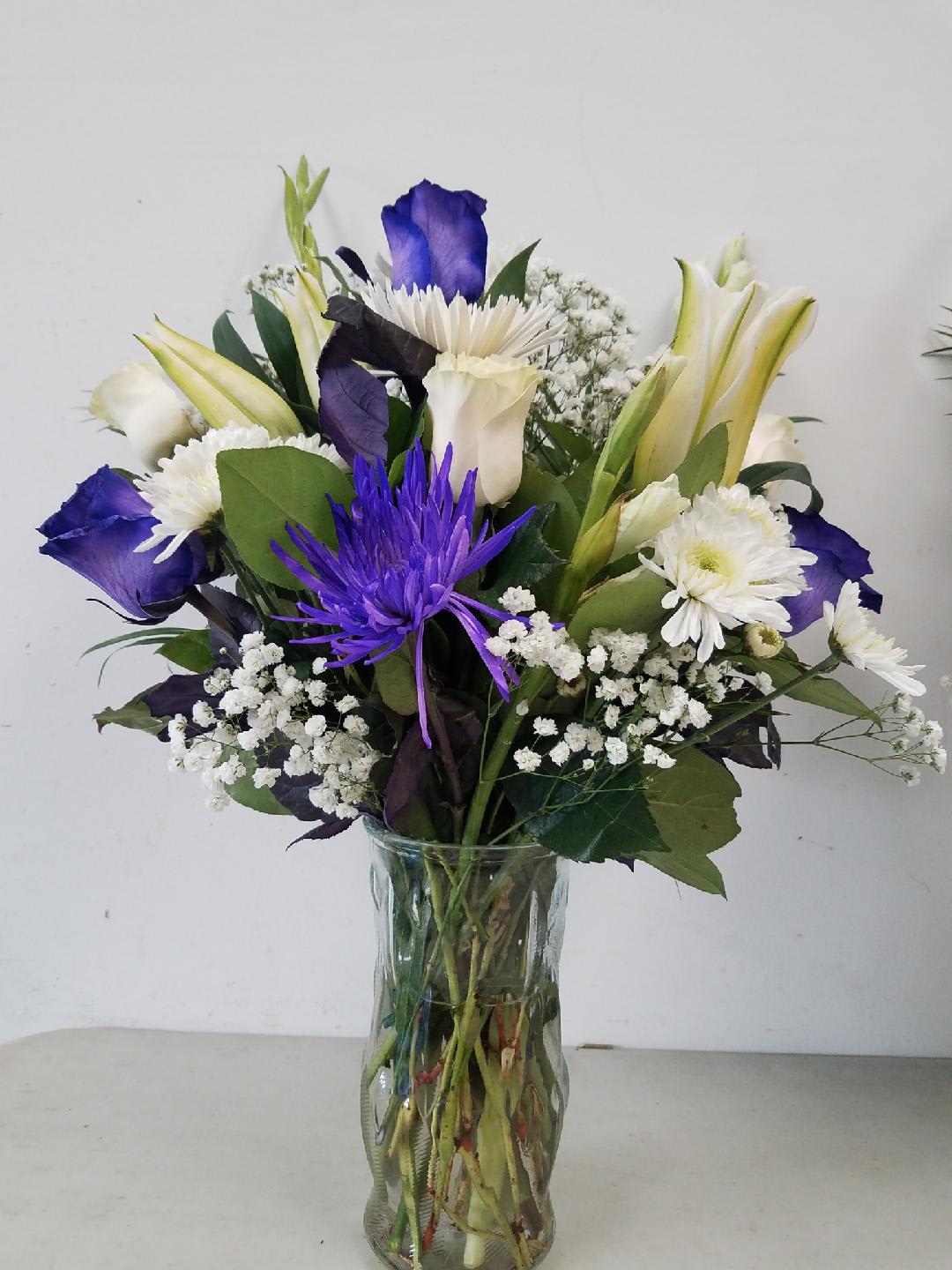 Purple &amp; White Vase  - Purple &amp;white Is Designed With A Purpose 