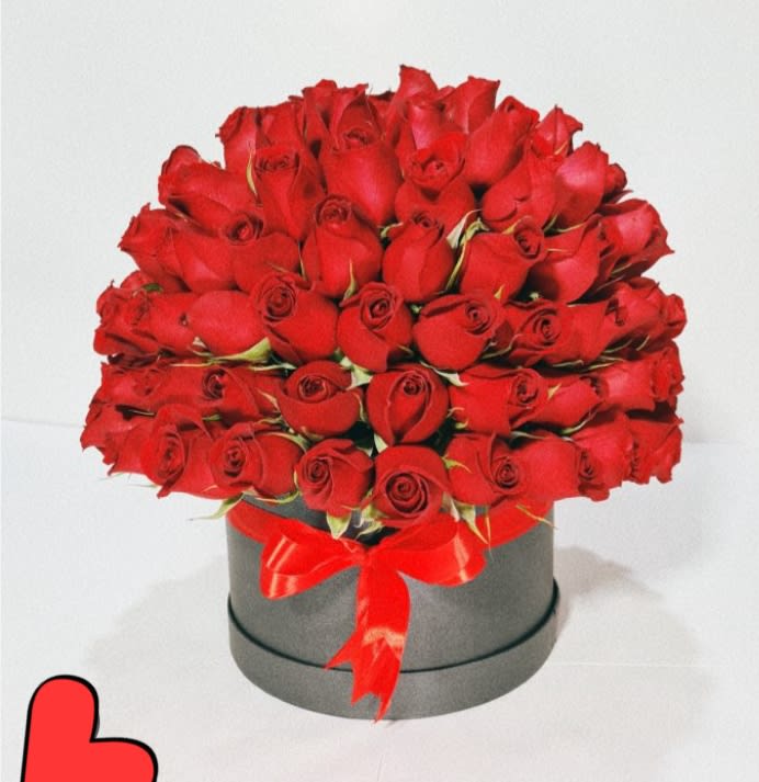 Love&amp;Rose's - 4 Docen  Red Roses in Black Box