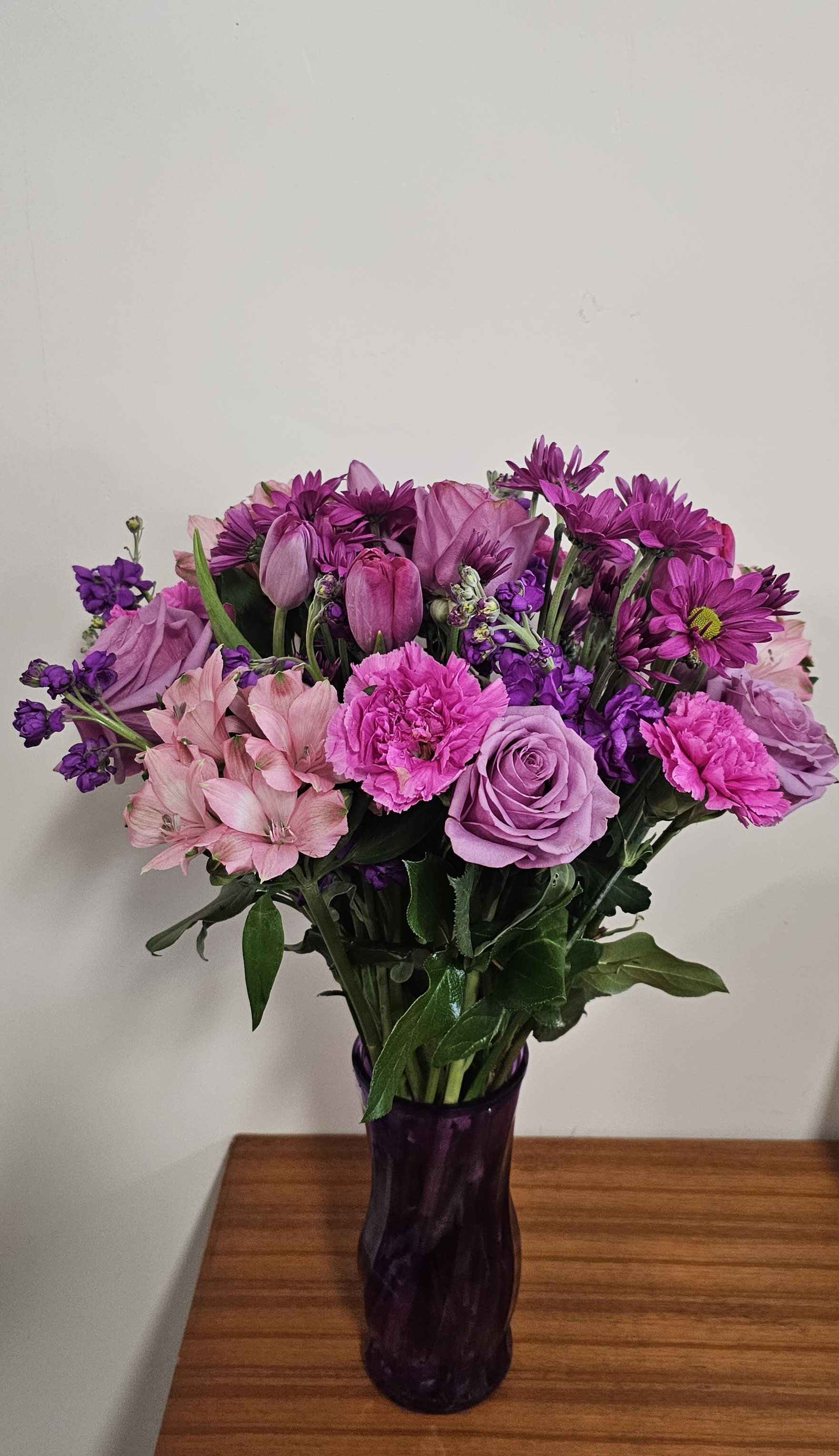 Lavender Glow - Lavender glow, a bouquet to bring directly to your living room 