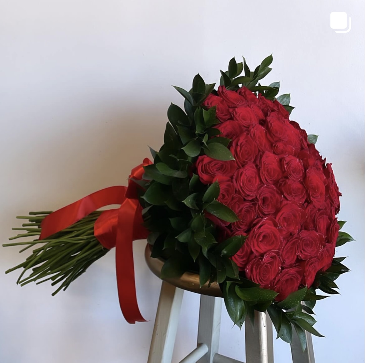 50 Roses, No Wrap - -