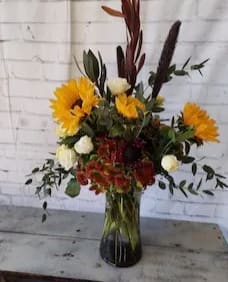 Autumn Sunset - This classic style is a ray of sunshine in the morning, throughout the day, and into the night.  Beautiful autumnal blooms in hues of gold, whites and orange to 