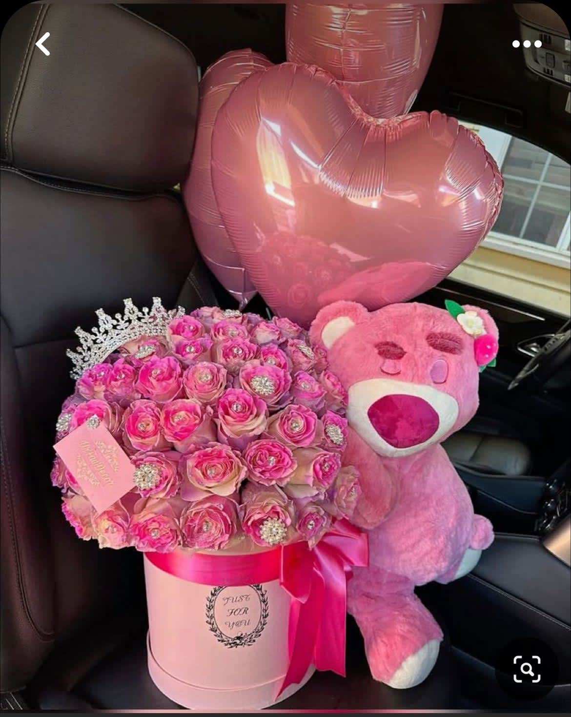 50pink roses with Diamonds and crown  - 50roses, included teddy bear, pink or blue
