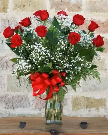 Classic Dozen Red Roses - Classic Dozen Red Roses