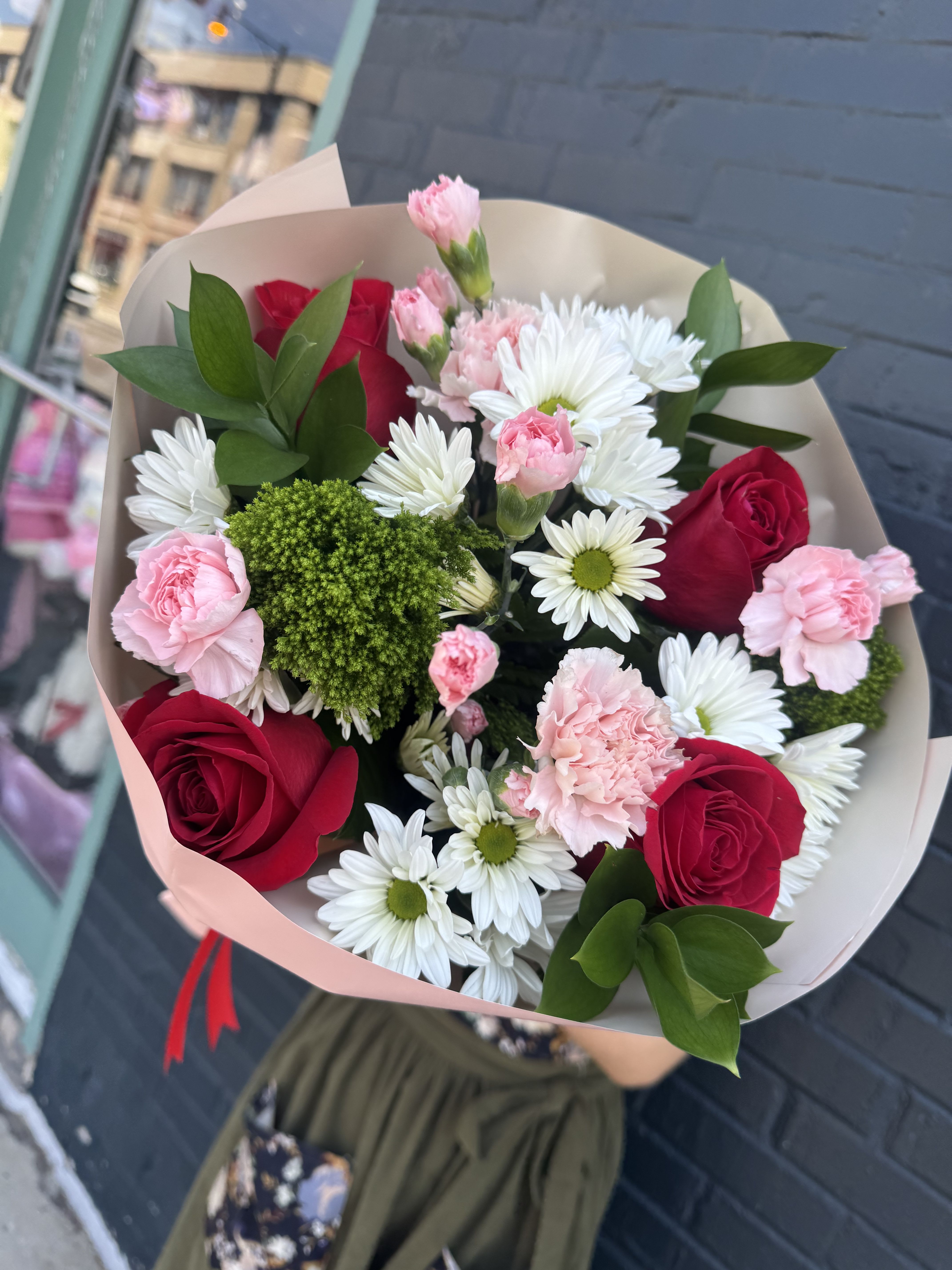     Weekly Bouquet Special ⭐  - Weekly Bouquet Special – $55  Brighten someone’s day with our Weekly Bouquet Special! This handcrafted bouquet features a beautiful mix of fresh seasonal flowers, carefully designed by our florists.   Only $55  Available for a limited time.  Local delivery and in-store pickup available.  Flower varieties and colors may vary based on seasonal availability while maintaining the same beautiful style and value.