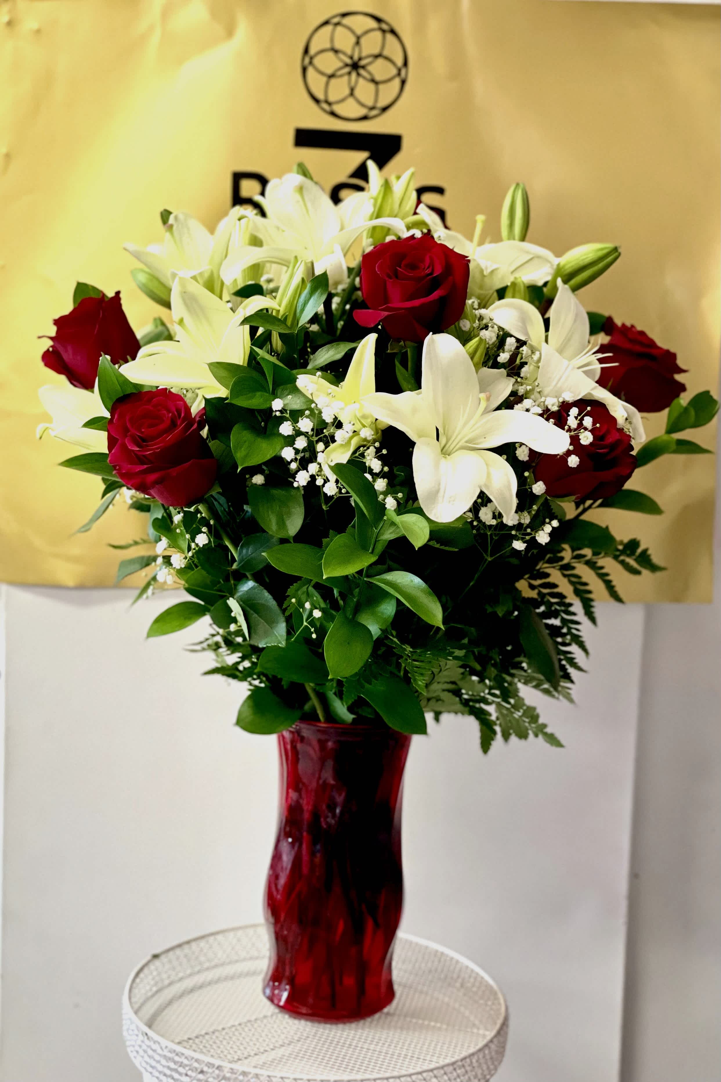 Nice arrangement - A delicate arrangement for different occasions.