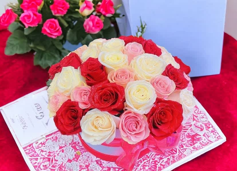 Red Pink and White box design - Enjoy 36-40  premium roses nestle in a cardboard box