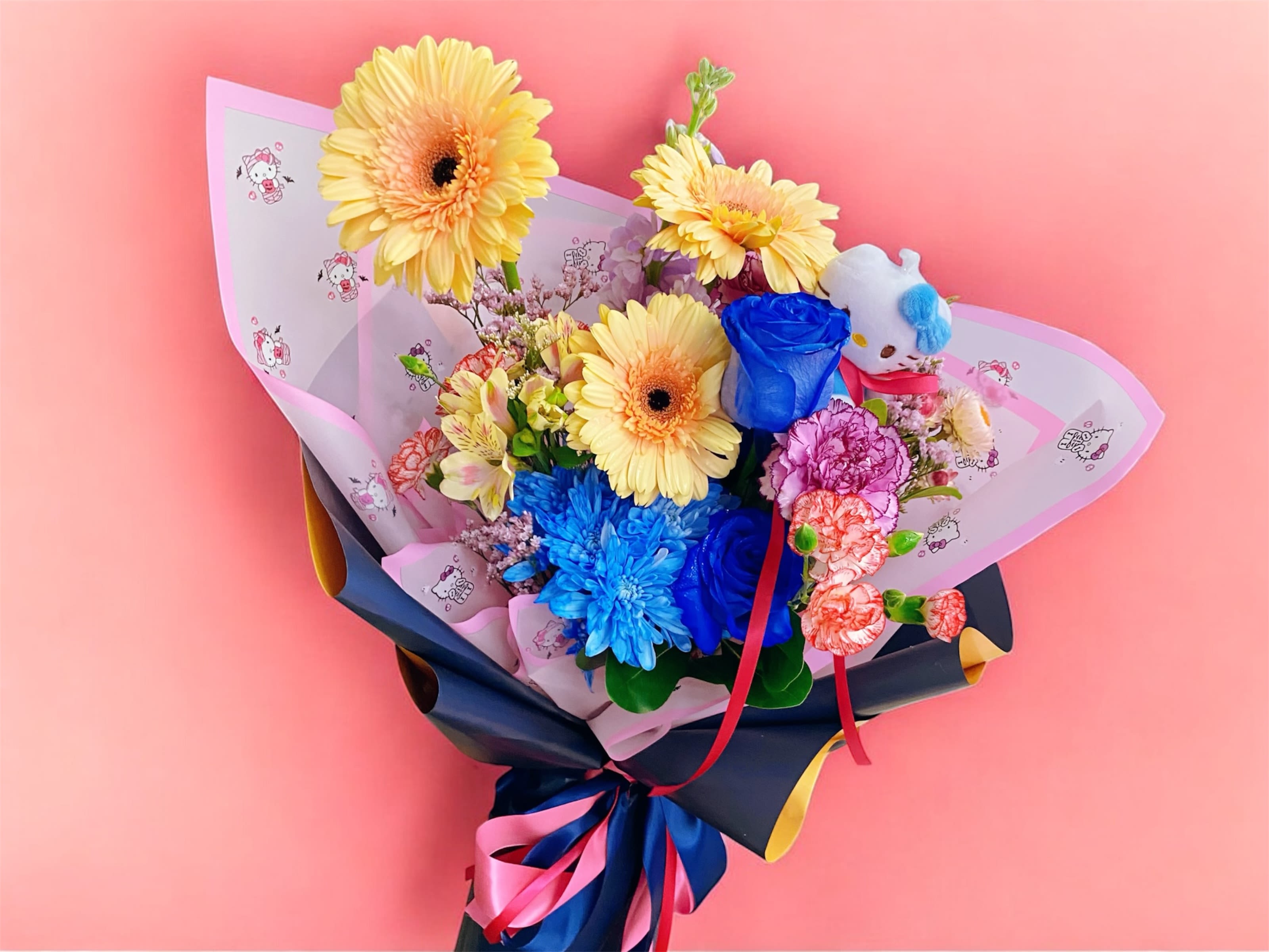 Blue yellow hellokitty bouquet  - Blue yellow hellokitty bouquet 