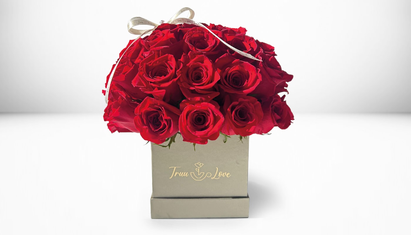 Red Square box  - 35-45 Red Roses 