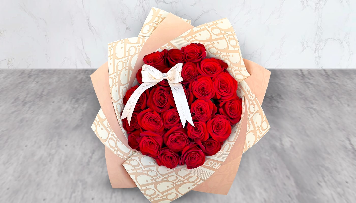 Dior Light Pink &amp; Red Roses  - 25 red roses 