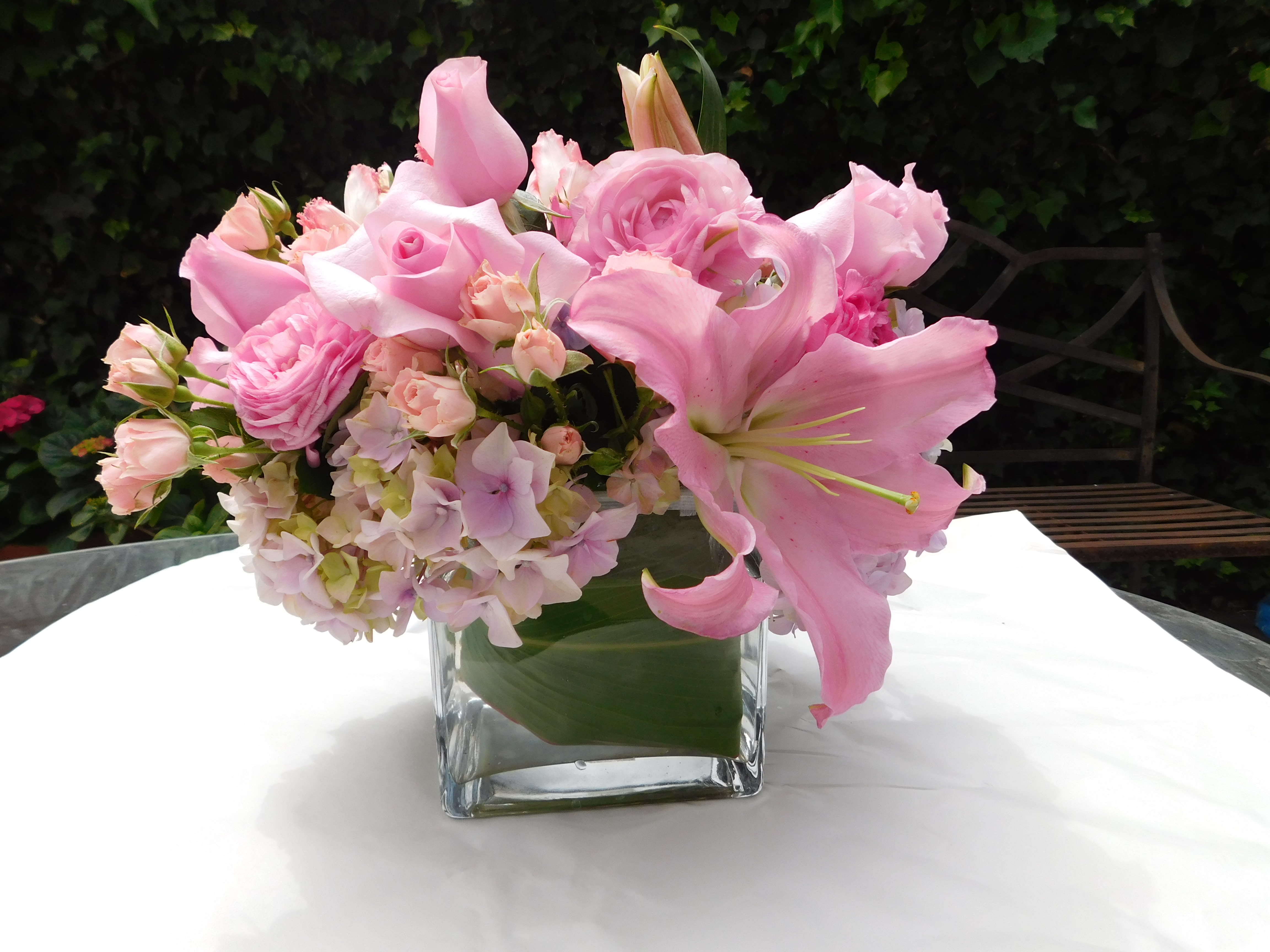 Miniature Roses With Oriental Lilies In Los Angeles Ca Susan Floral Design