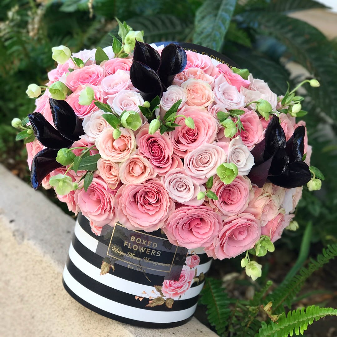 Signature Bf Box With Roses And Calla Lilies In Glendale Ca Boxed Flowers And Sweets