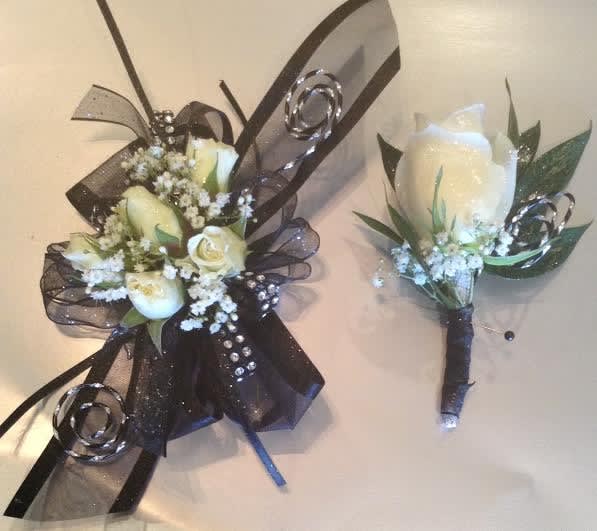 cost of corsage for prom