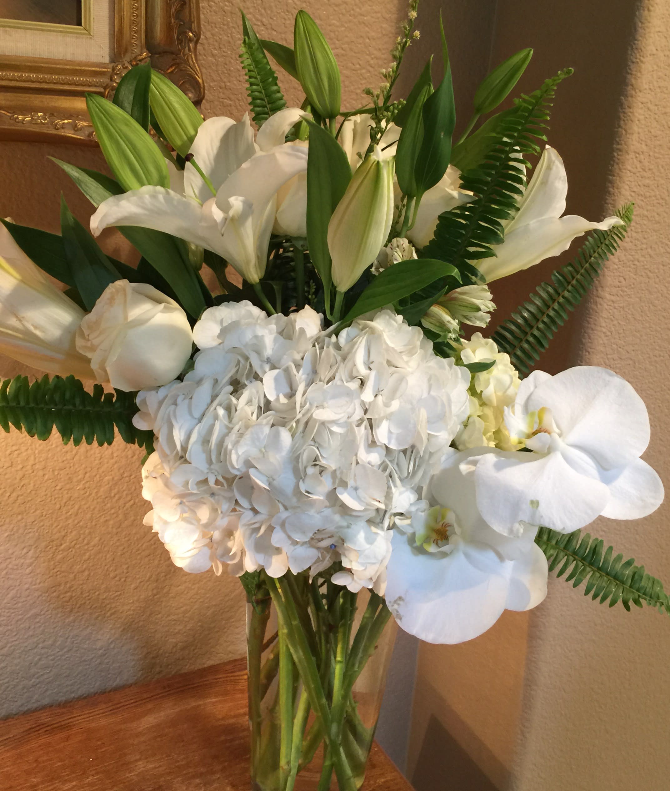 Lillies Roses Orchids No Delivery To Mortuary Or Cemetery In San Marcos Ca Lily Banks Florist