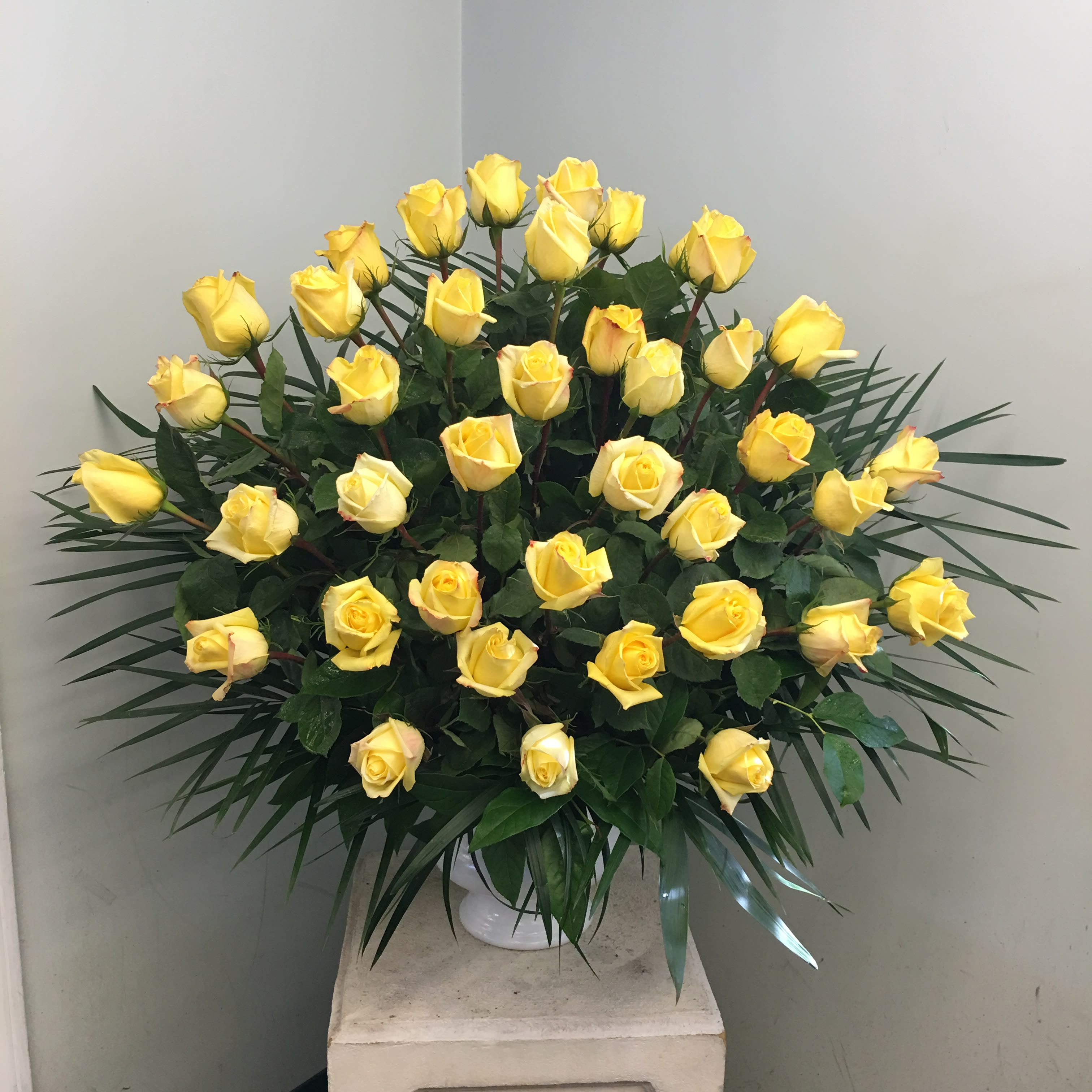 Evans Yellow Rose Funeral Urn In Peabody Ma Evans Flowers