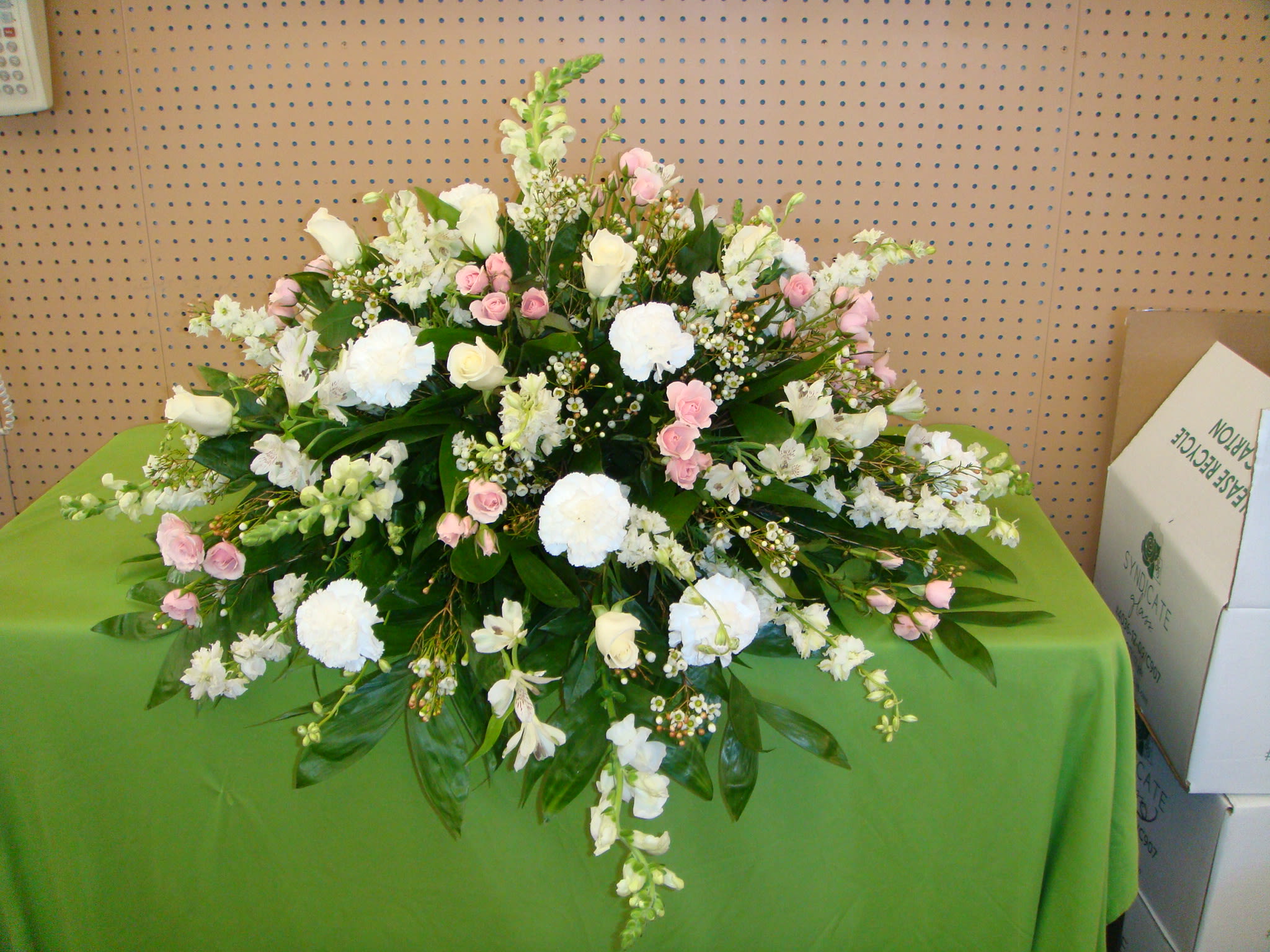 Lilly Hoftijzer What Are The Flowers On Top Of A Casket Called