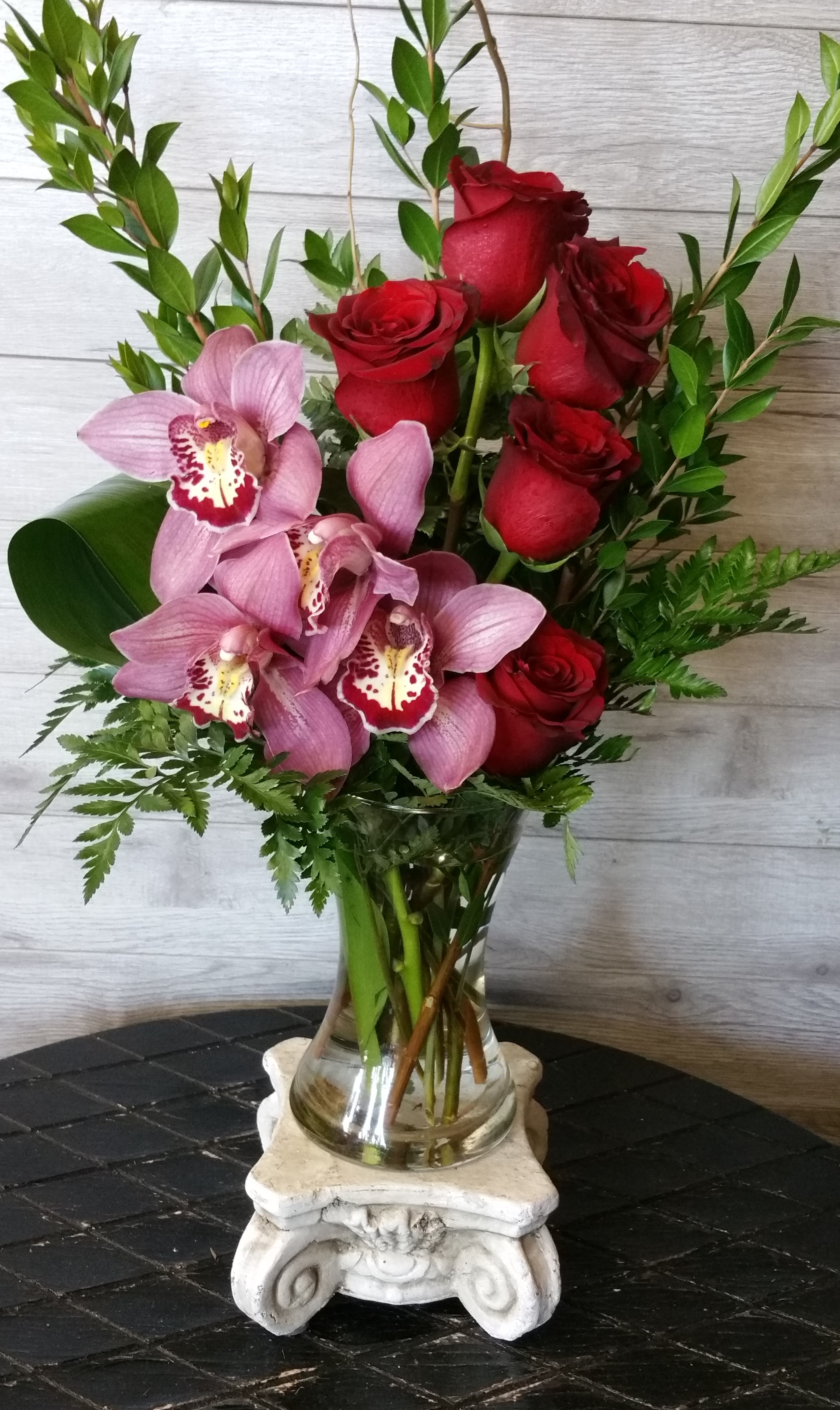 Pink Orchids And Roses In Las Vegas Nv Rose Shack Florist