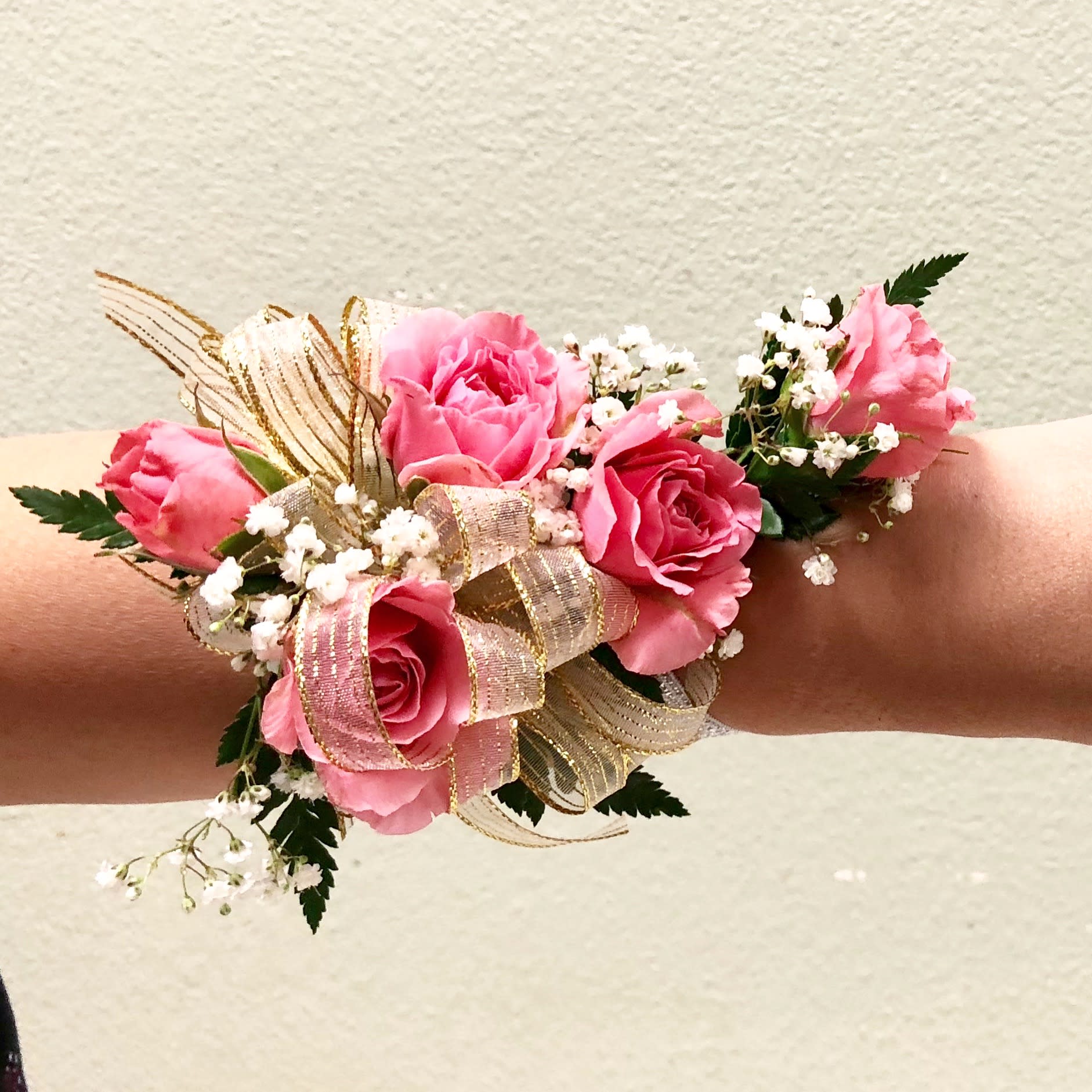 wrist bouquet