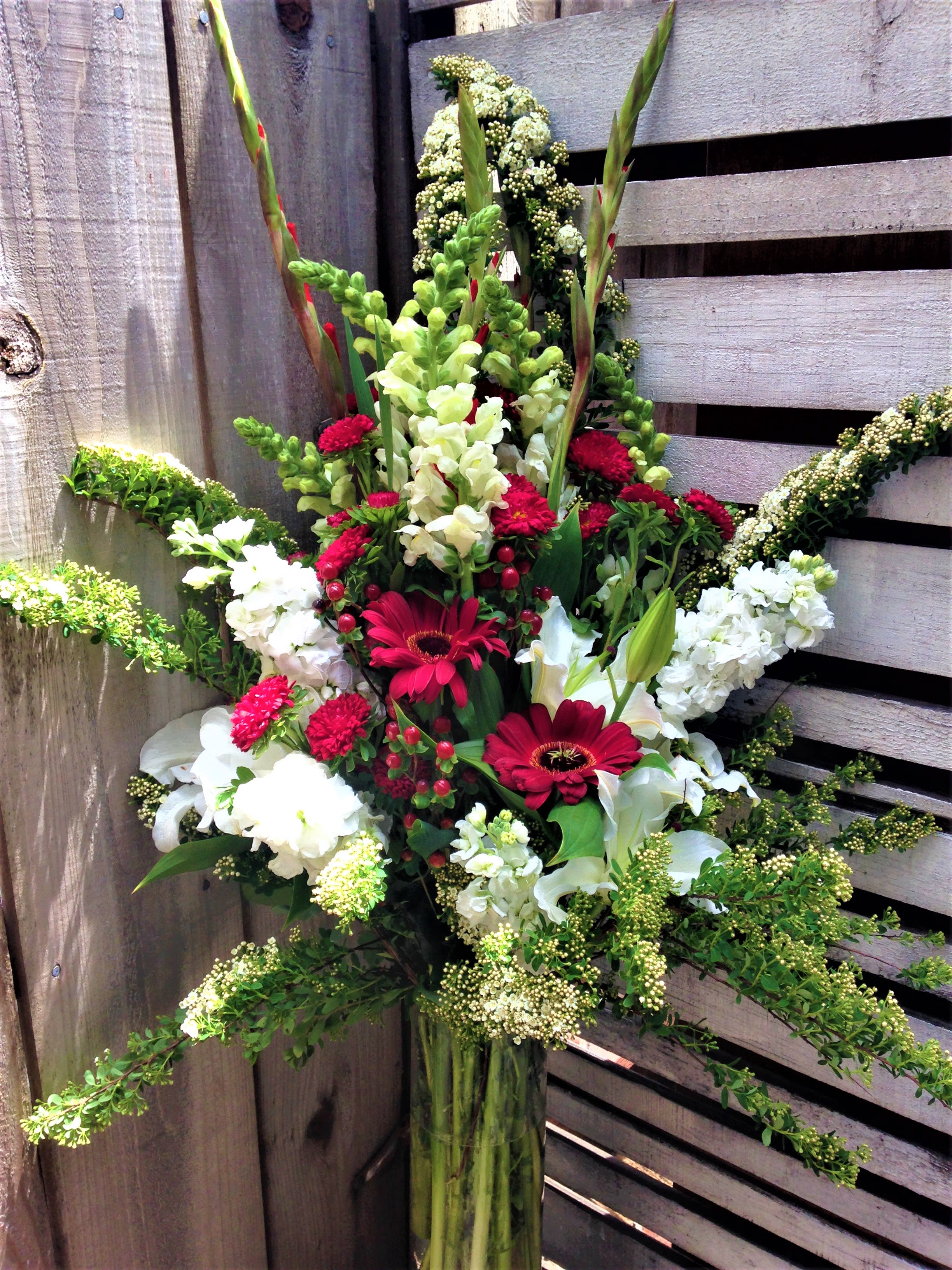 Ravishing Red in San Francisco, CA | Flowers of the Valley
