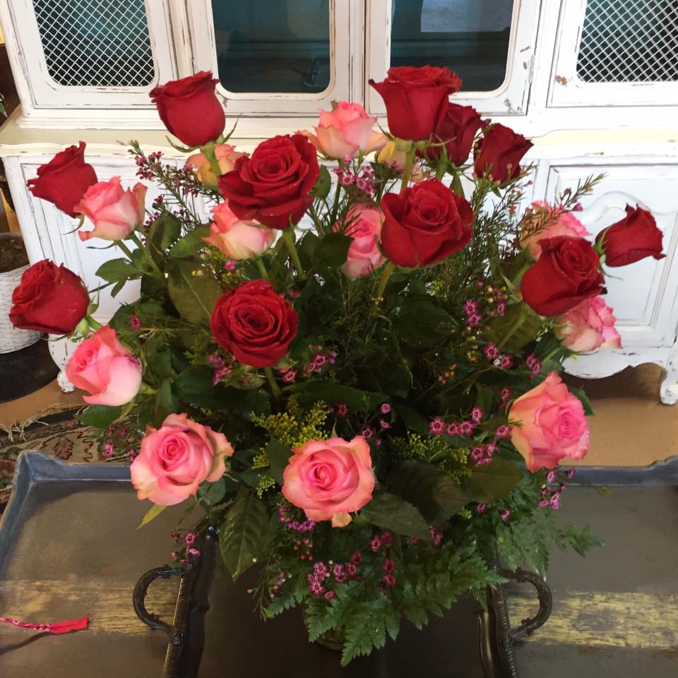 2 Dozen Roses In Maricopa Az Cotton Blossom Flower Shop