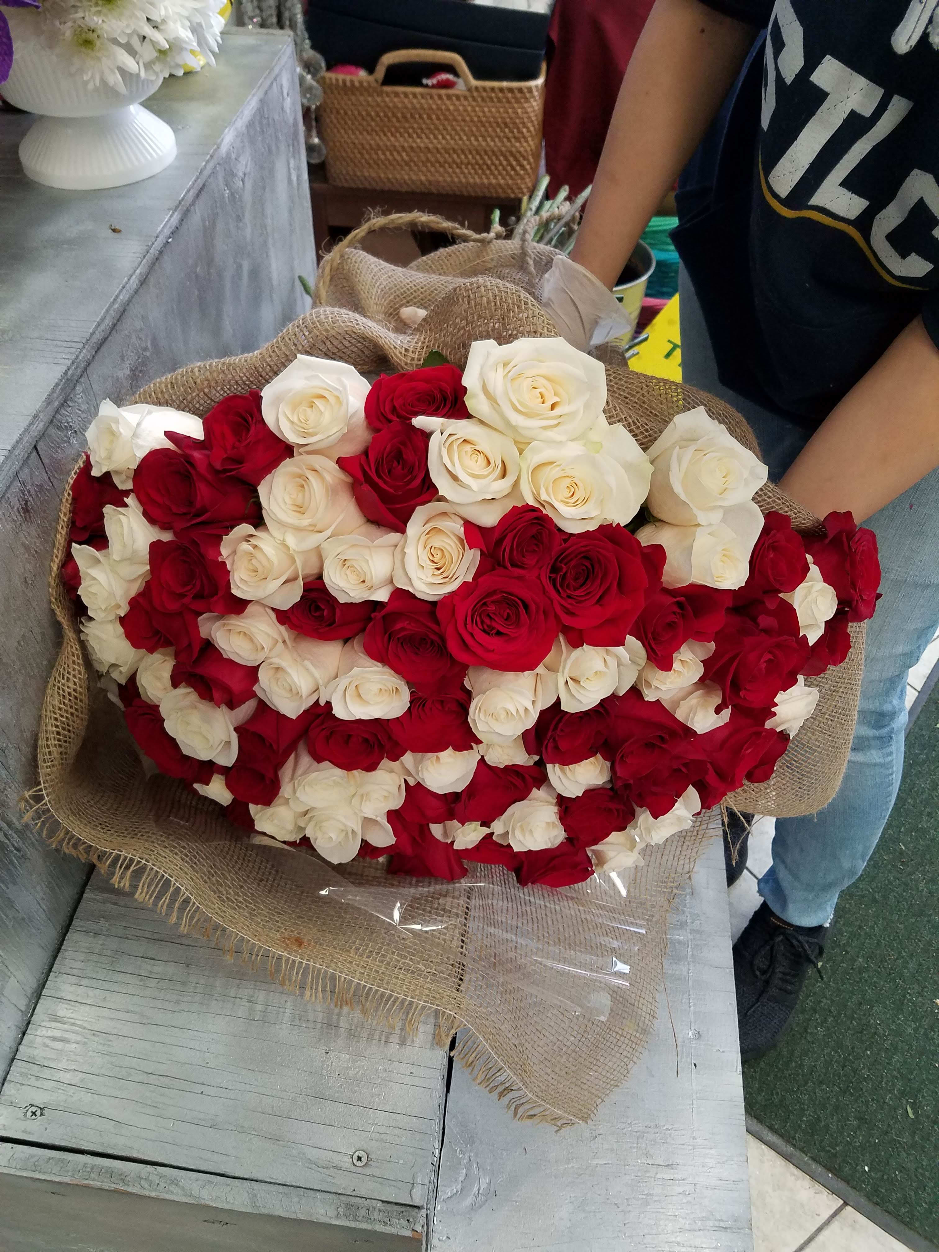 Premium Xl Long Stem Any Color Rose Bouquets By Deja Vu Flowers