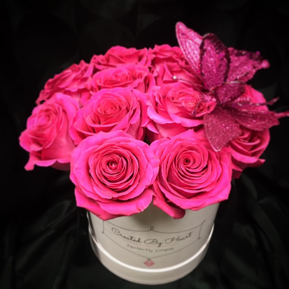 Hat Box with Roses in Brooklyn, NY | Deja Vu flowers