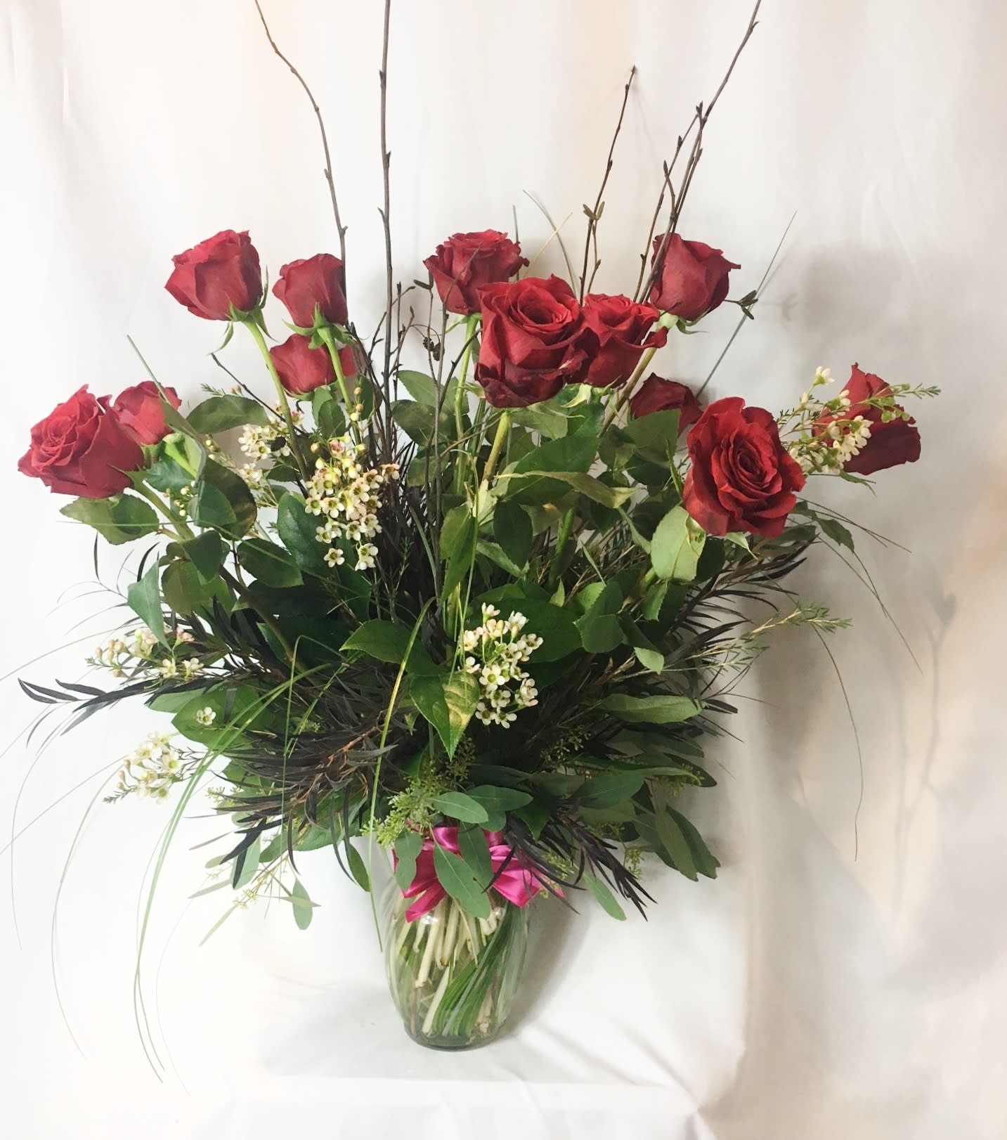 Sweet Pea S Floral Dozen Roses Premium In Woodbury Mn Sweet Peas Floral