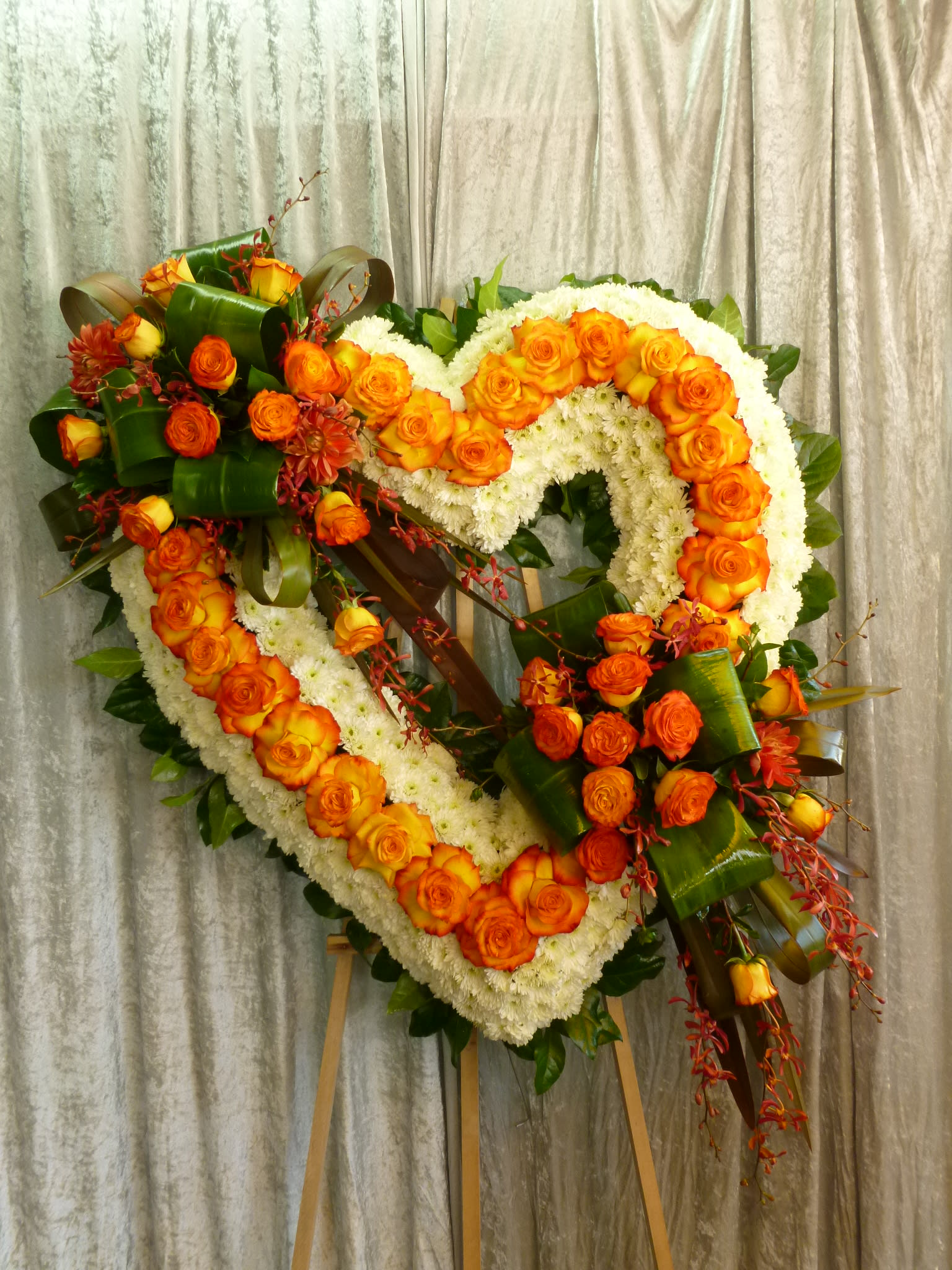 heart on a easel in Los Angeles, CA Sebas Flowers