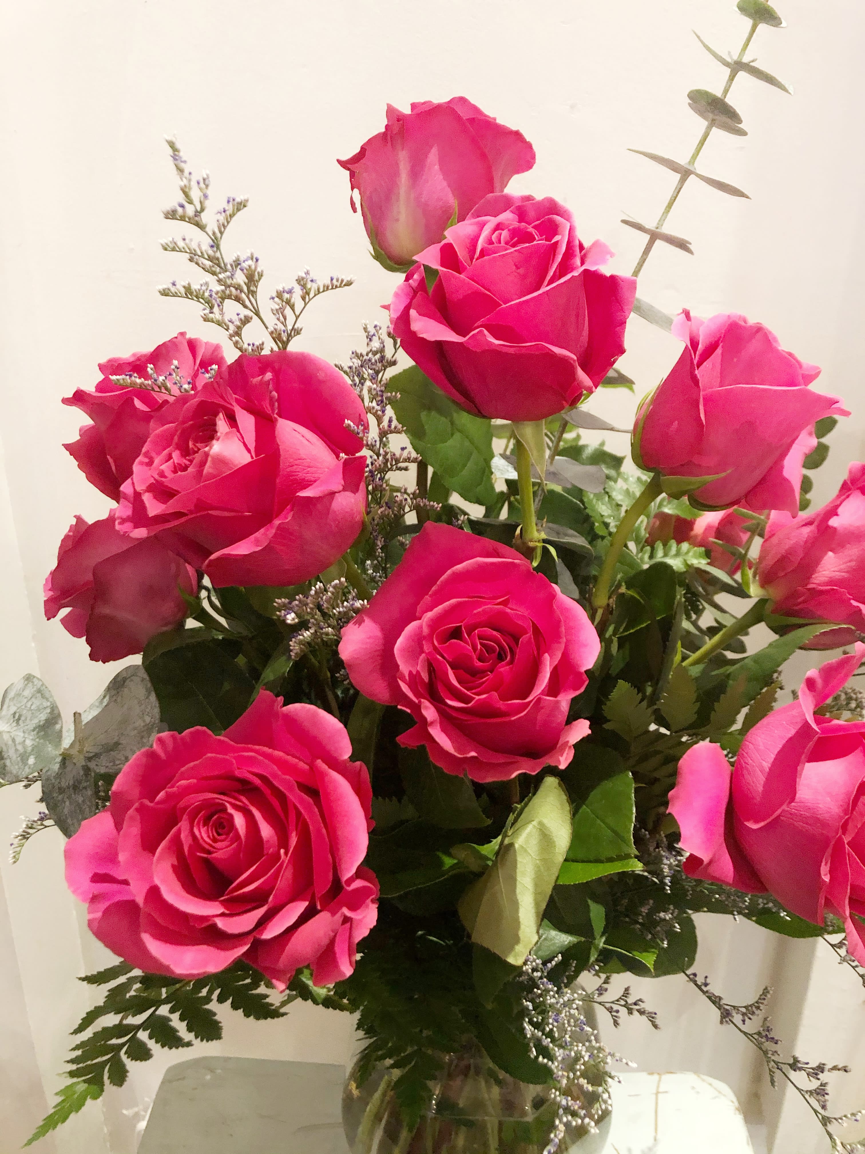Dozen Pink Roses in Chicago, IL Zins Flowers