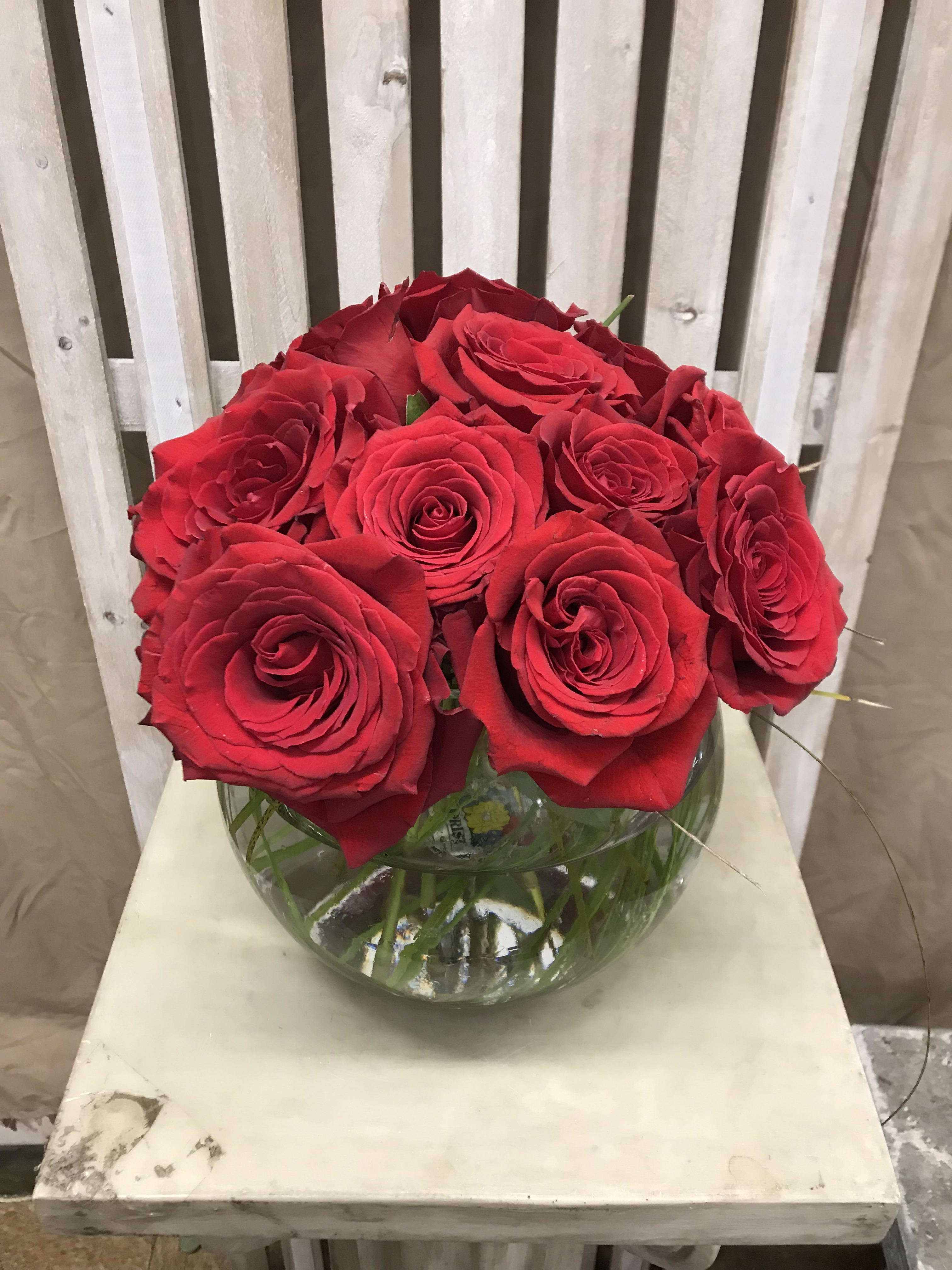 Dozen Roses In A Bubble Bowl By Park Florist