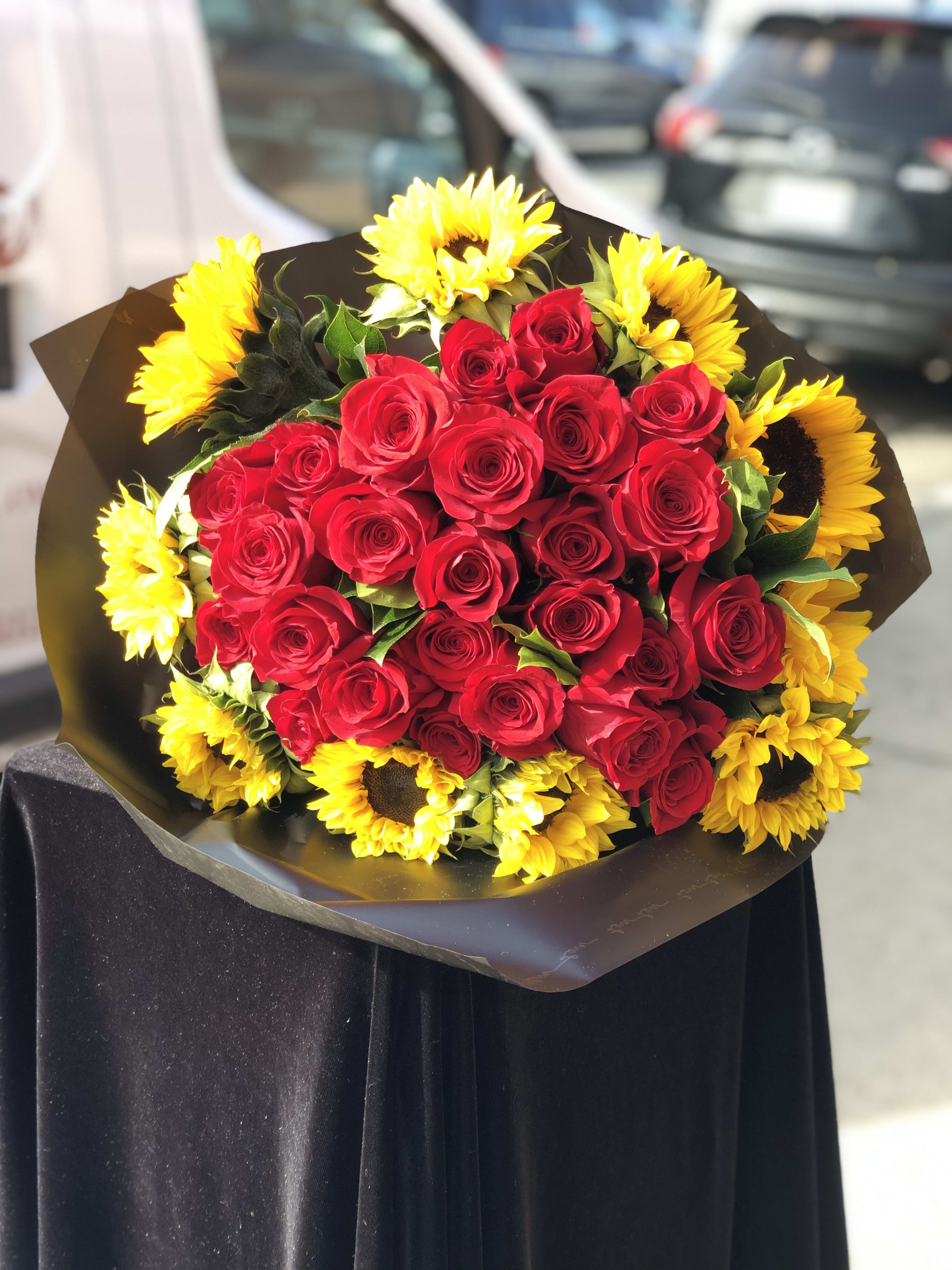 24 Red Roses 10 Sunflowers By San Jose Flowers