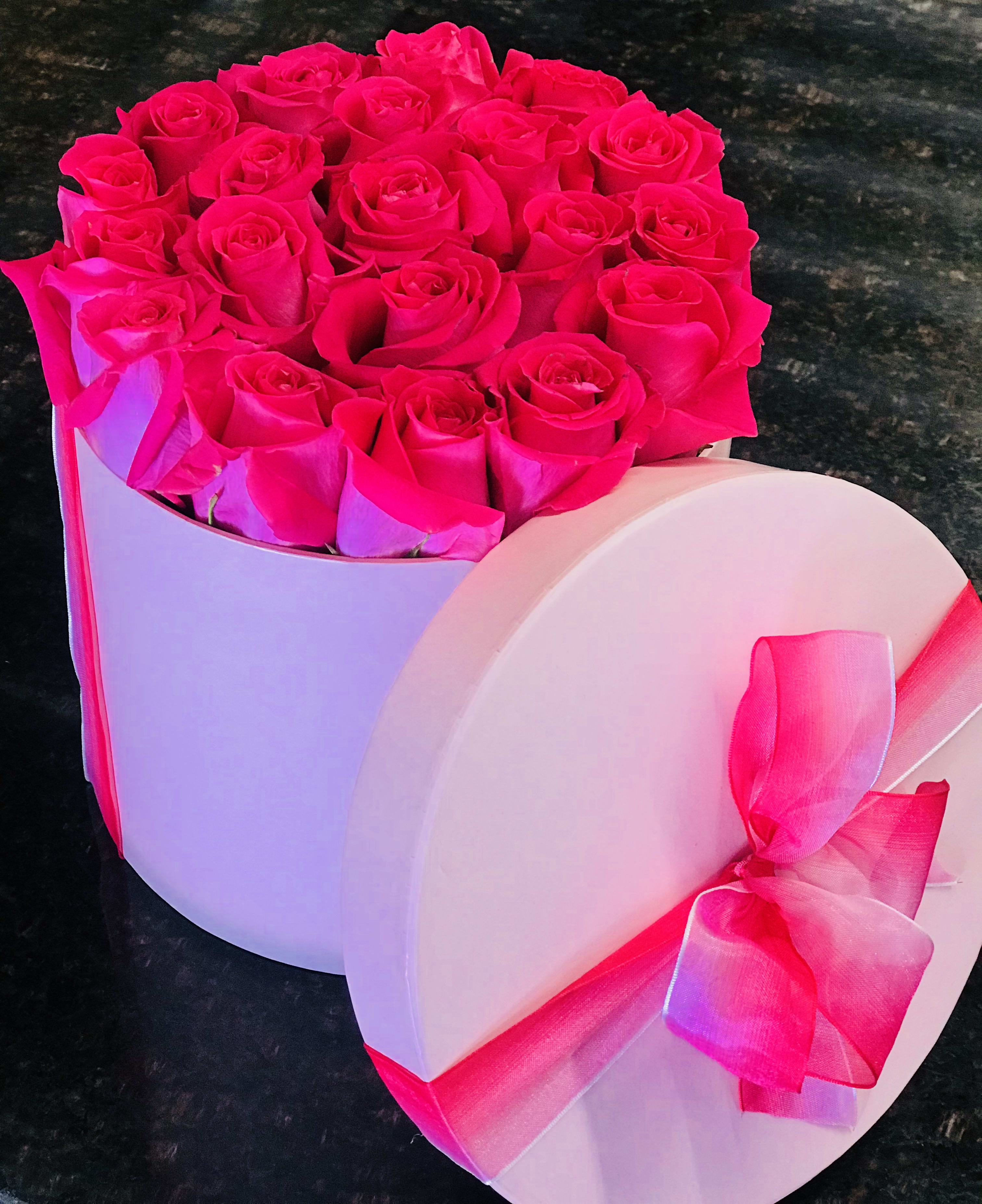 Roses In A Box In Palm Desert Ca Palm Springs Flower Mart