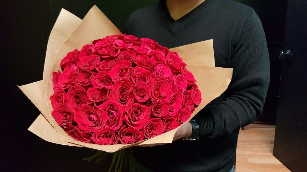 Grand 50 Rose Bouquet In Maywood Ca Maggie S Flower Shop