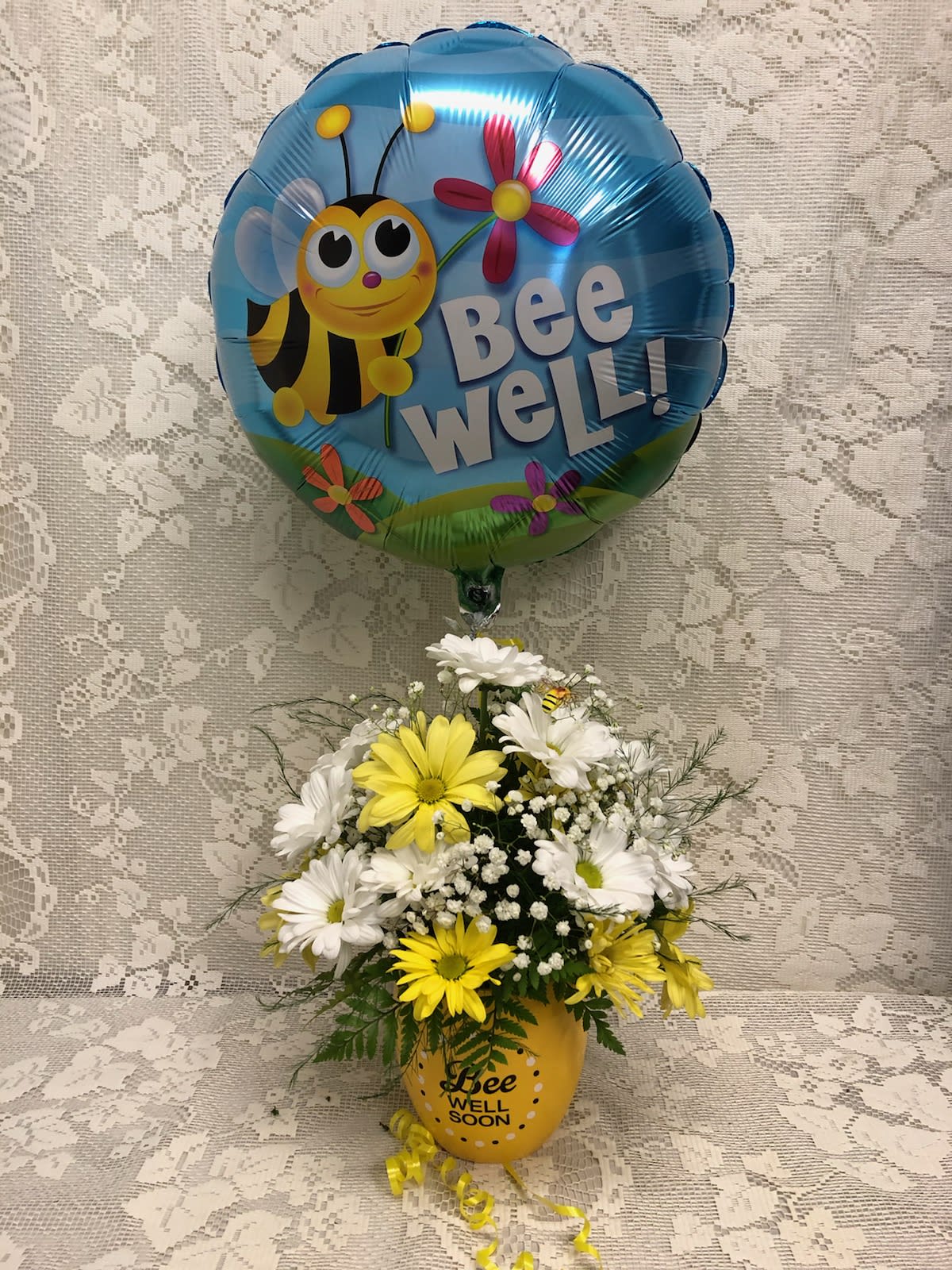 Bee Well Bouquet with Mylar Balloon in Jackson, MI ...