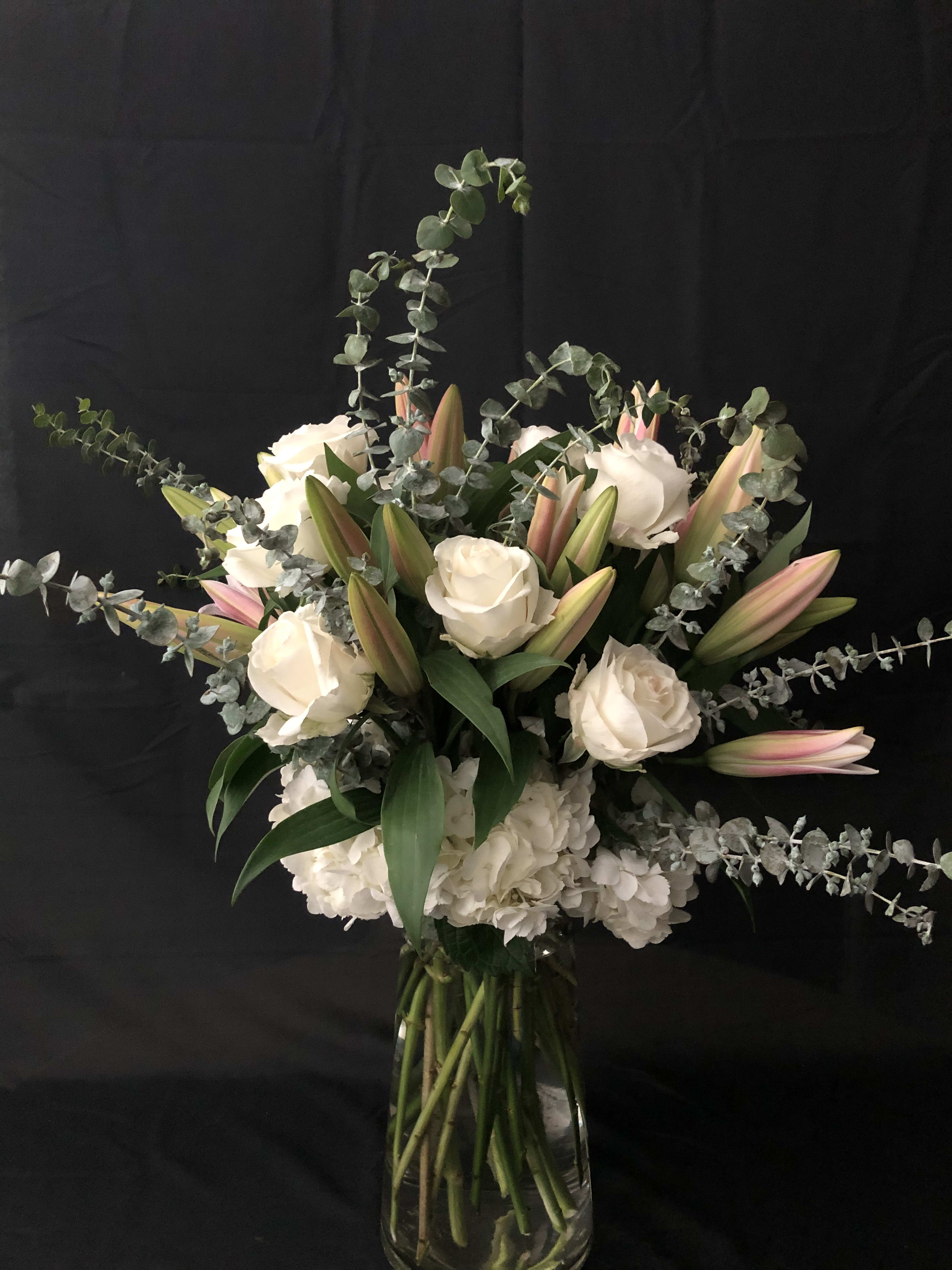 Beautiful Lilly Design. in Austin, TX | Mercedes Flowers