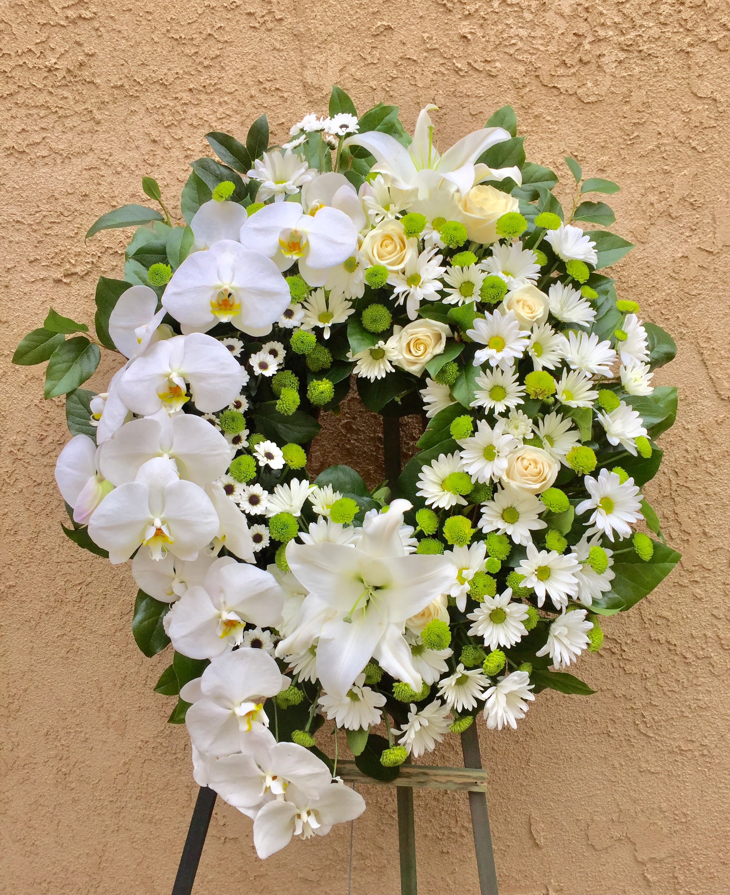 Funeral Wreath 7 In Huntington Beach Ca Huntington Flowers