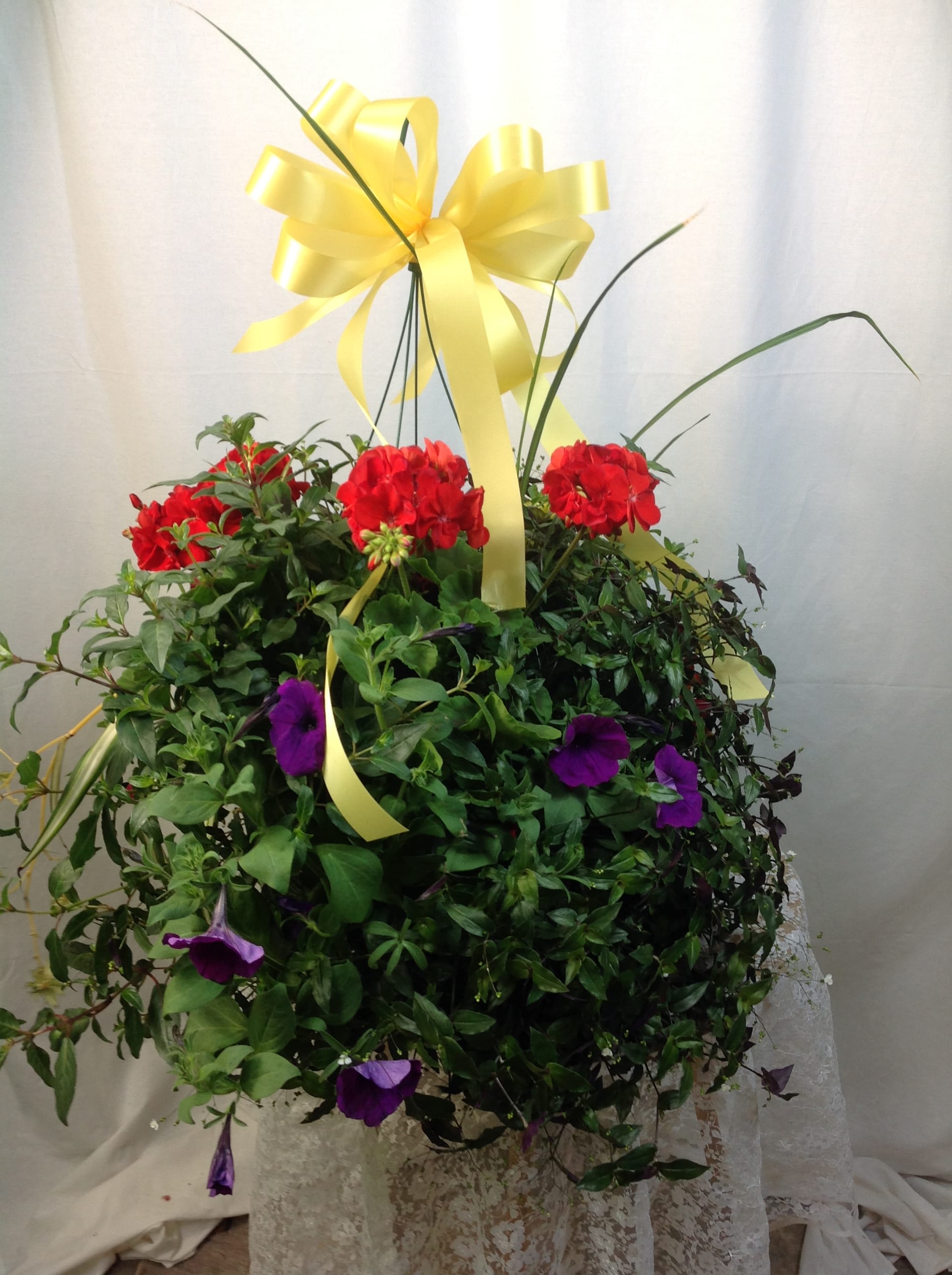 "Oh my" coco basket 1 left in Etowah, NC Etowah Florist