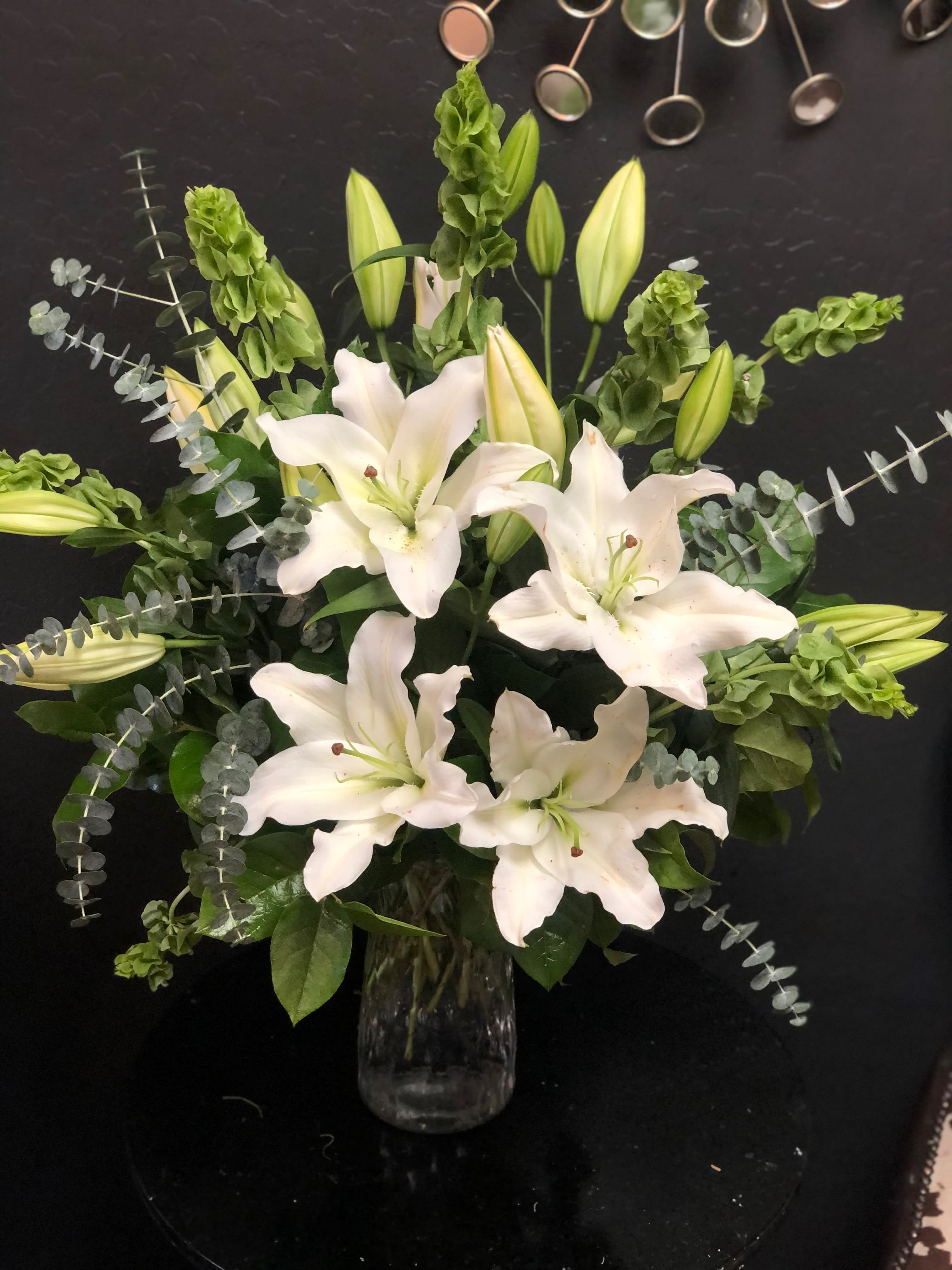 Casablanca Lily Centerpiece in Surprise, AZ | Infinity ...