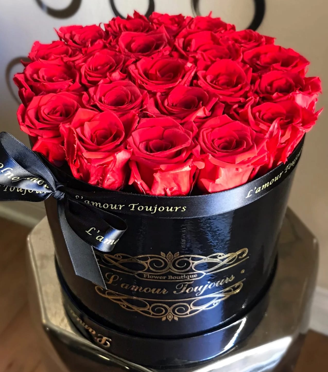 Everlasting Red Signature Box Real Roses That Last Up To 3 Years By L Amour Toujours Flower Boutique