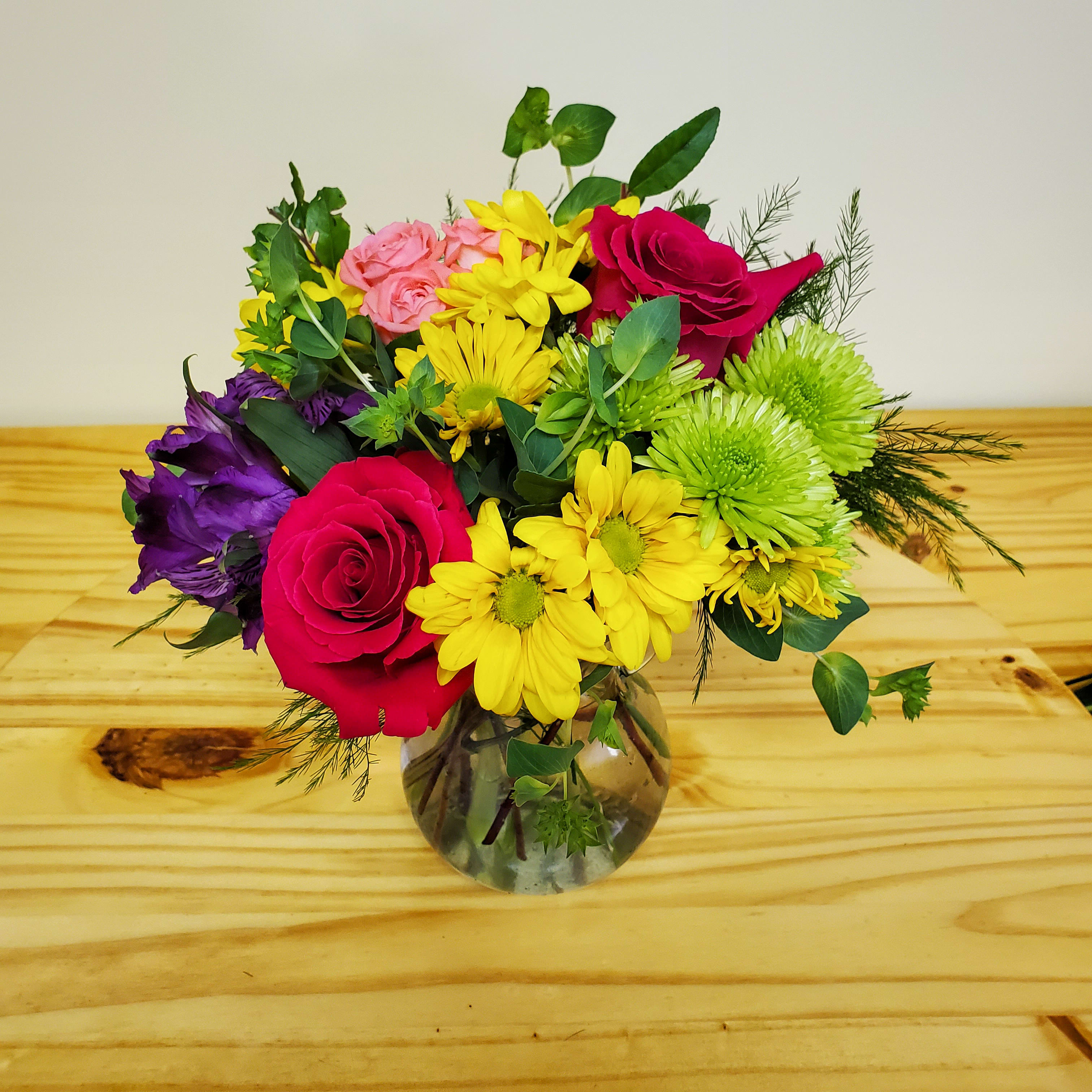 Color Burst In Appleton Wi Evergreen Florist