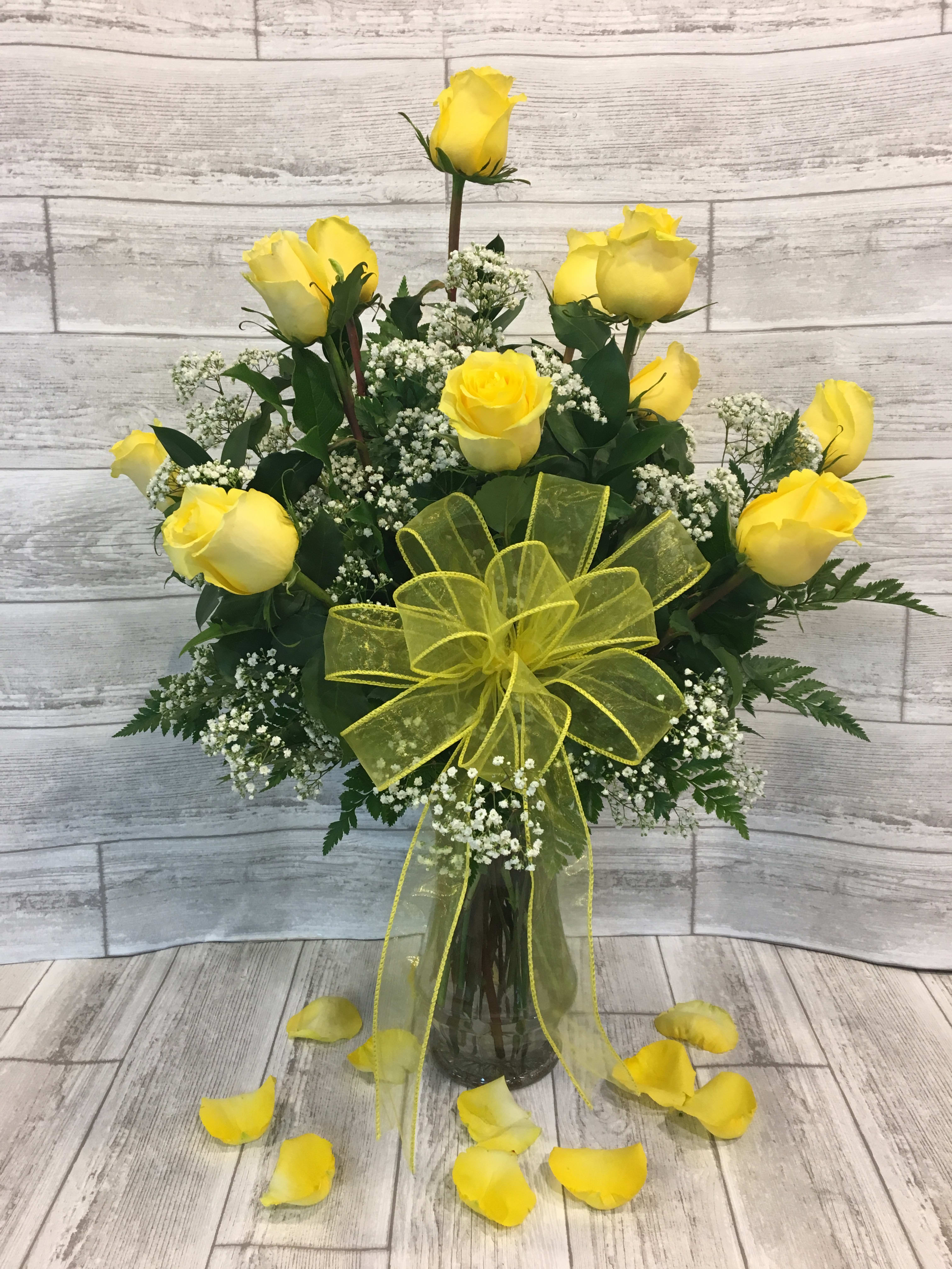 One Dozen Yellow Roses R12y In Cape May Nj Cape Winds Florist
