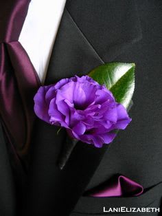 Purple Lizziiee Boutonniere Purple Lizziiee Boutonniere - Purple lisianthius boutonniere