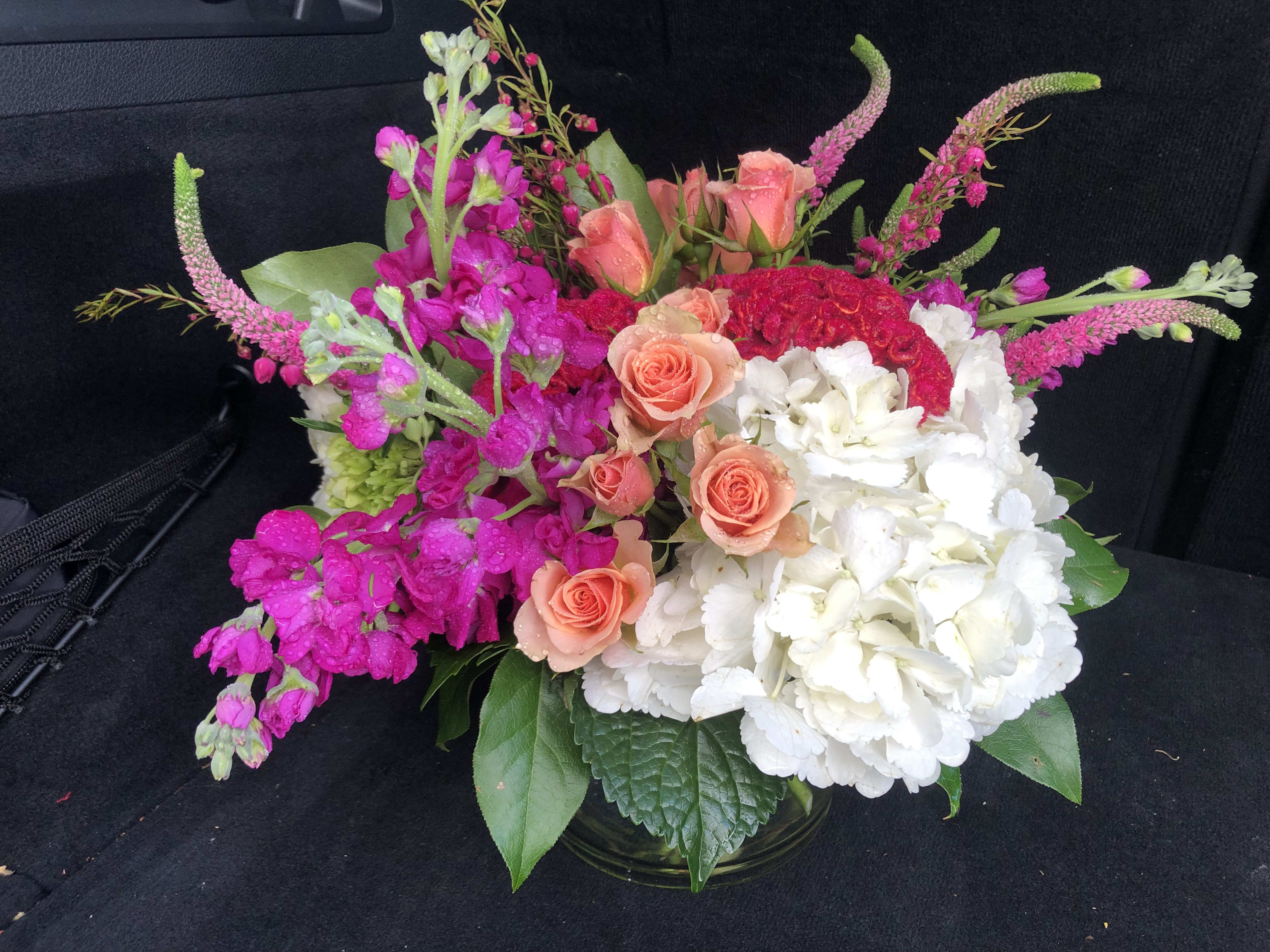 Floral Stock, Spray Roses, Hydrangeas  Floral Stock, Spray Roses, Hydrangeas  - Designers Choice