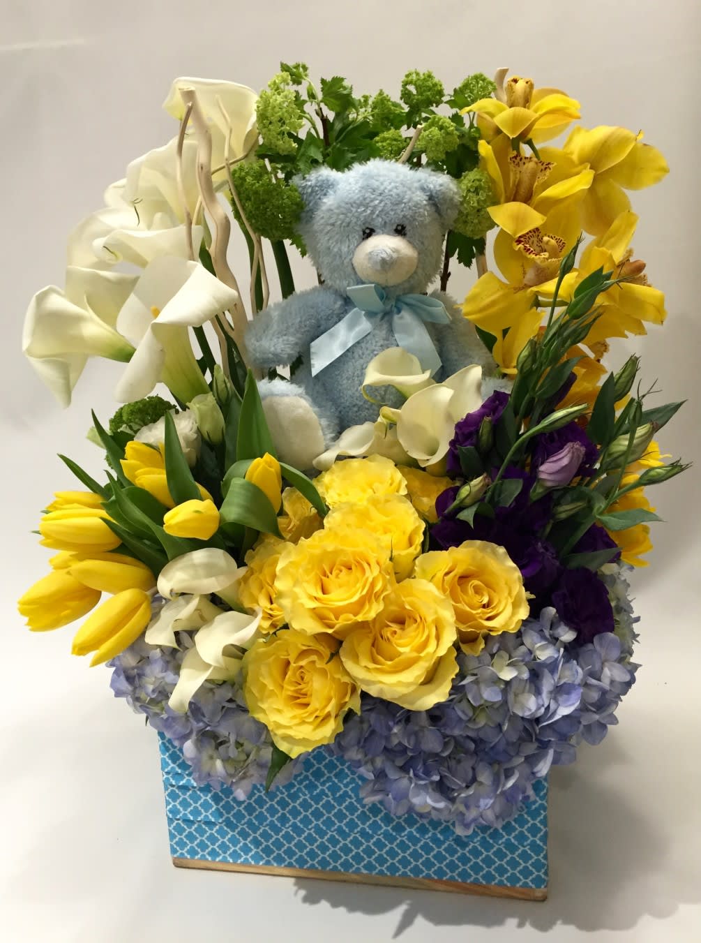 welcome baby boy flowers