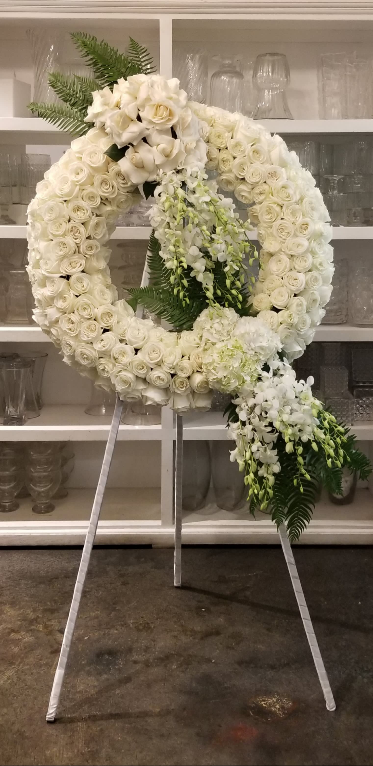 White wreath in Glendale, CA