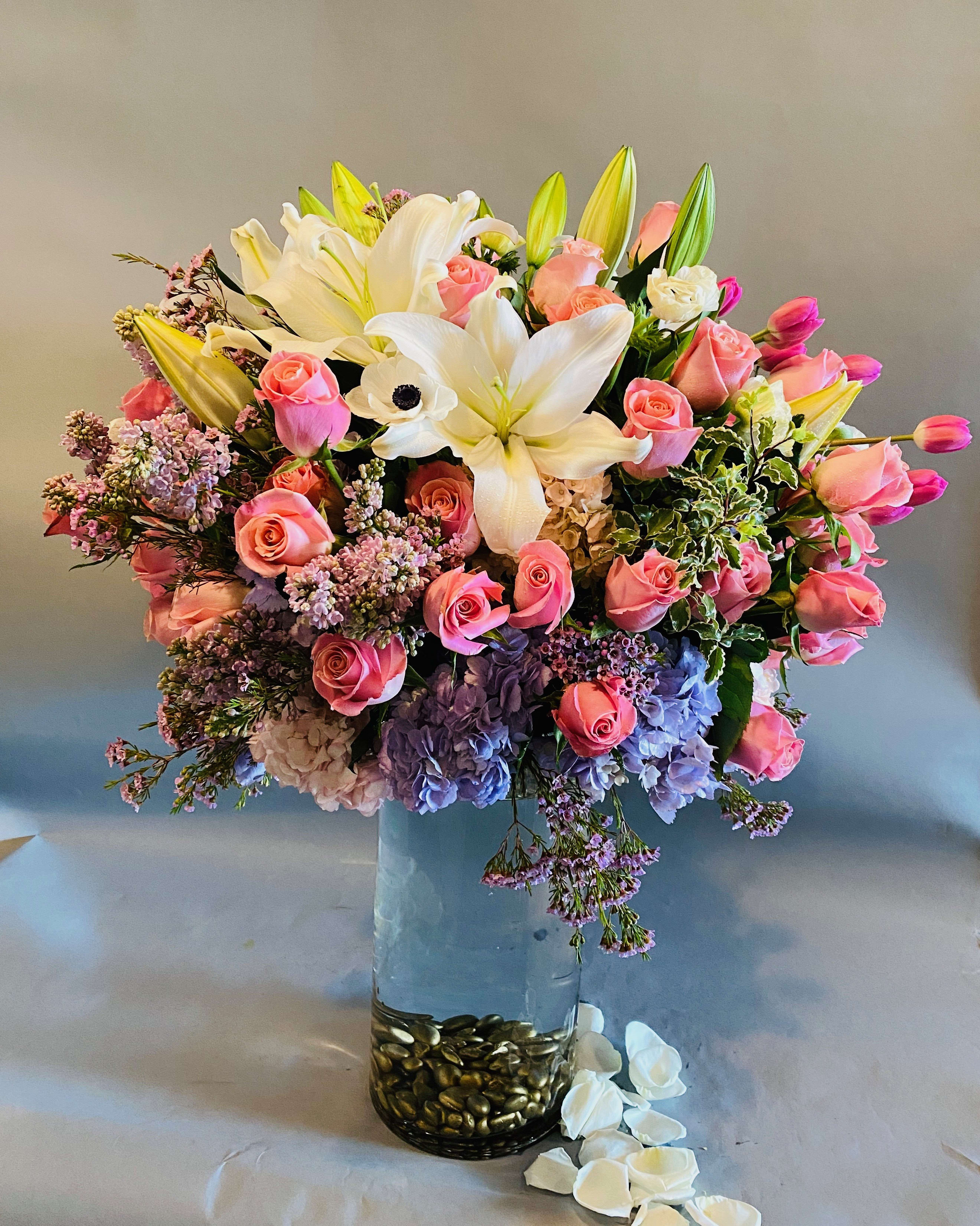 Spring Vase in Los Angeles, CA LA Premier