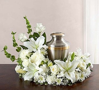 White Flowers for Urn in Hampton Falls, NH | Flowers by Marianne